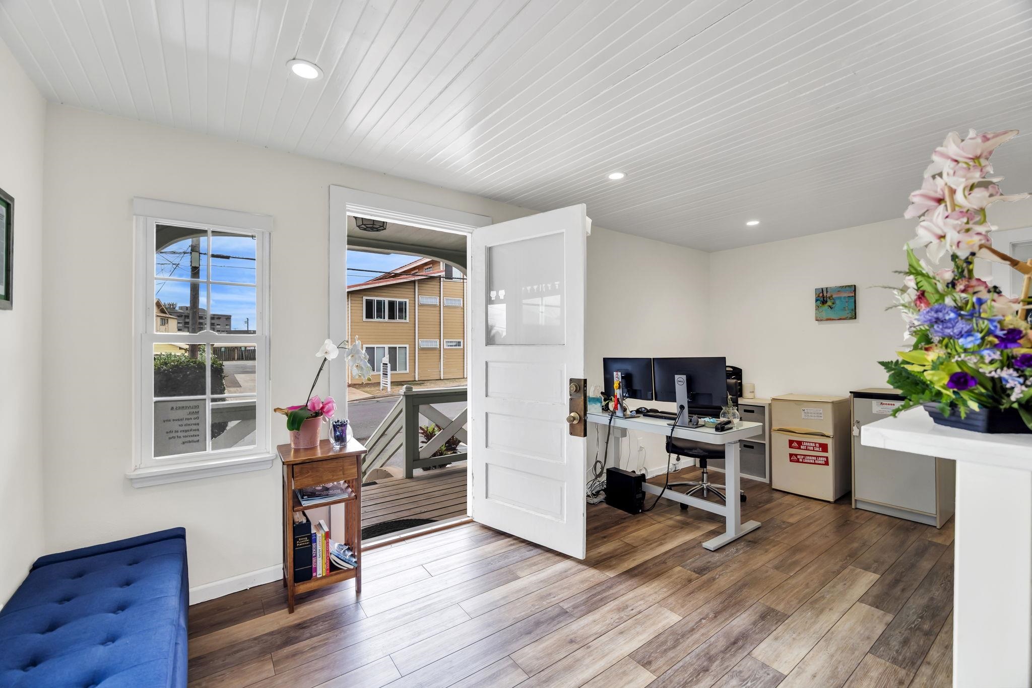 1930 E Vineyard St   - photo 6 of 32