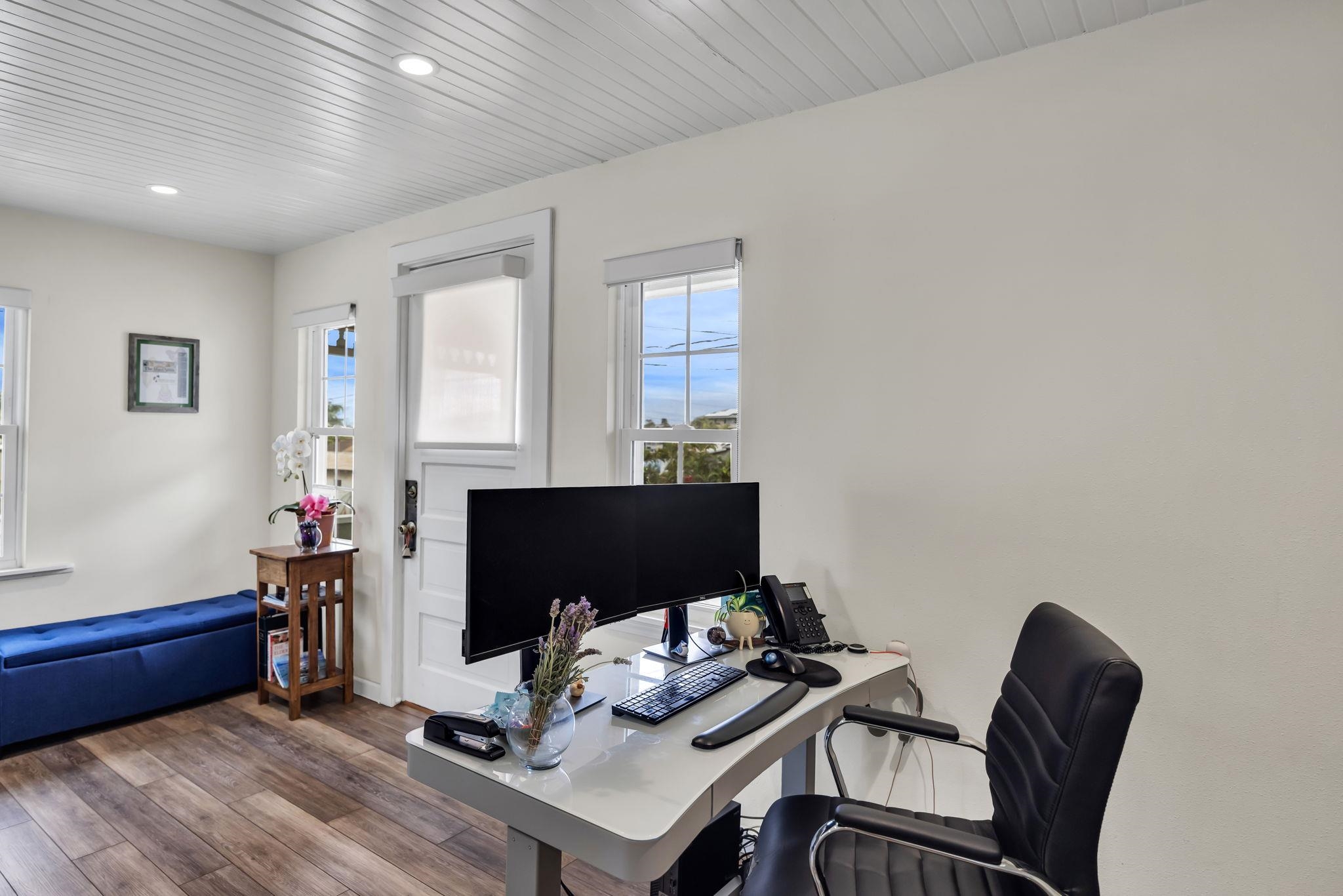 1930 E Vineyard St   - photo 8 of 32