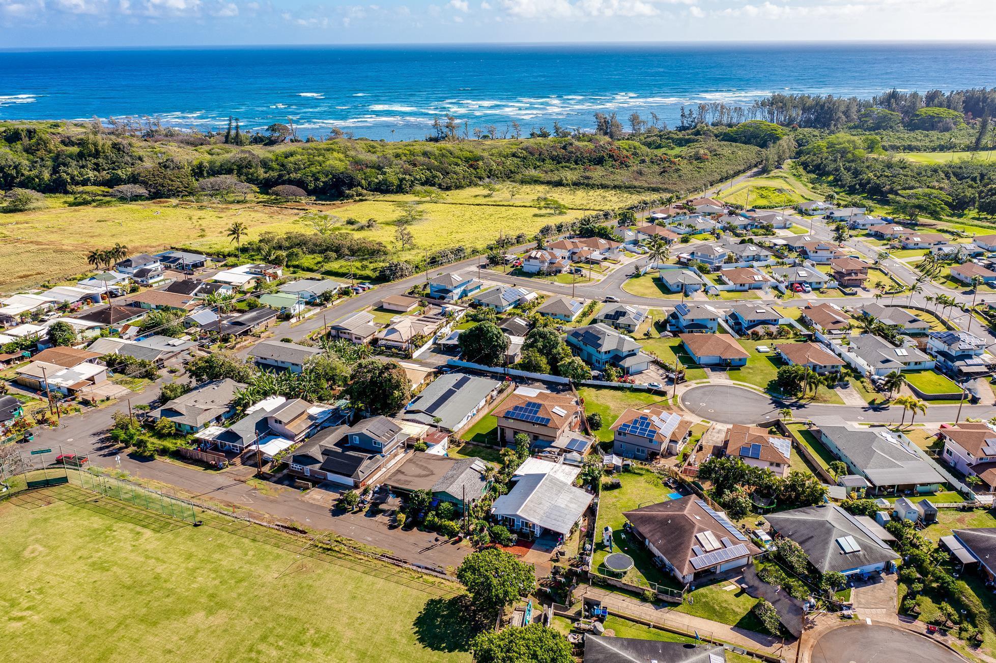 1932  Kaihamu Pl Waiehu Golf Course, Wailuku home - photo 2 of 32