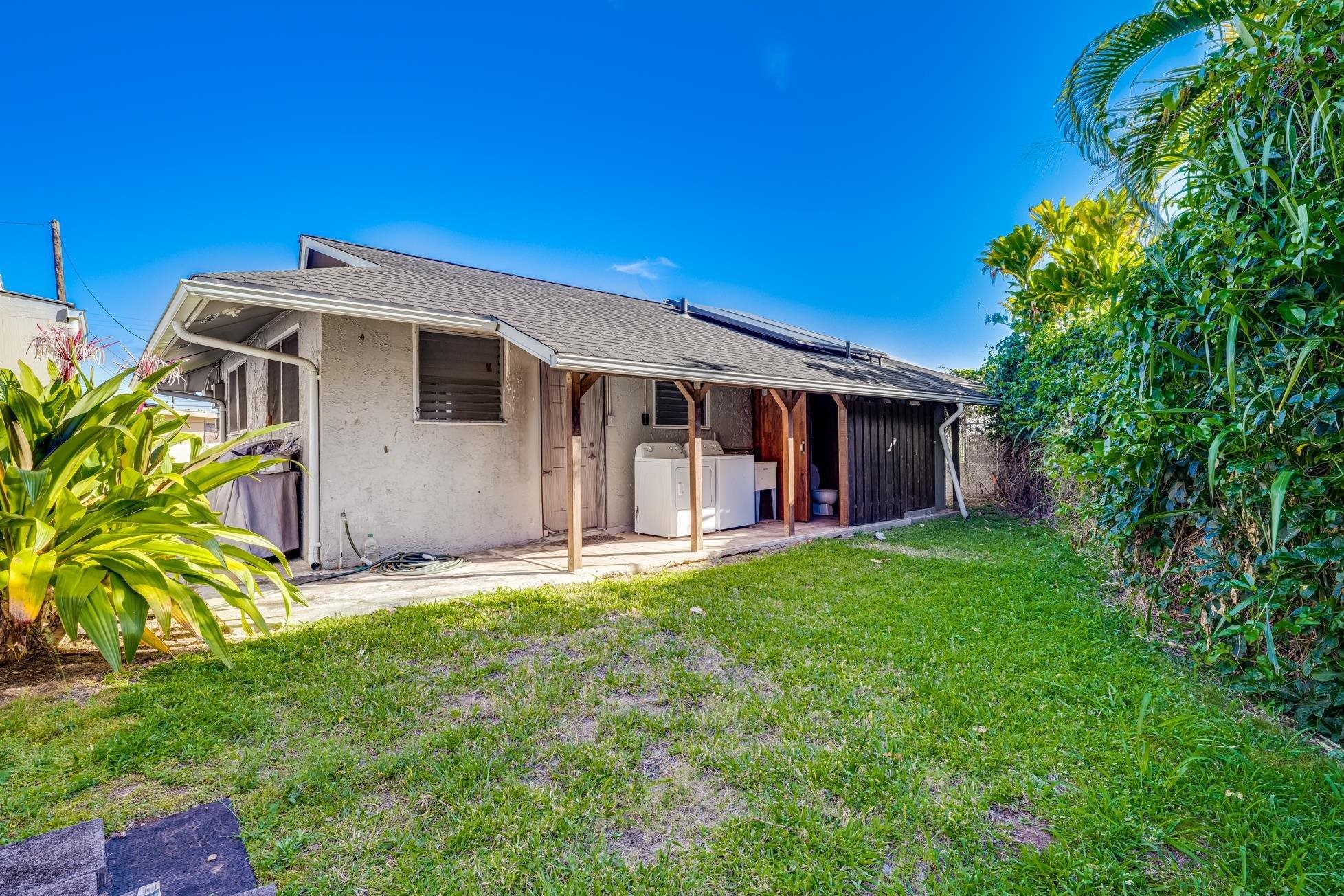 1932  Kaihamu Pl Waiehu Golf Course, Wailuku home - photo 22 of 32