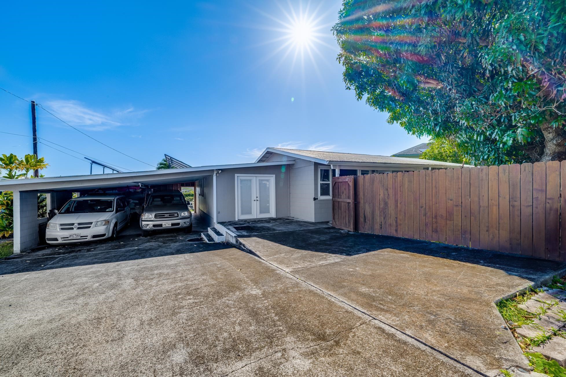 1932  Kaihamu Pl Waiehu Golf Course, Wailuku home - photo 6 of 32