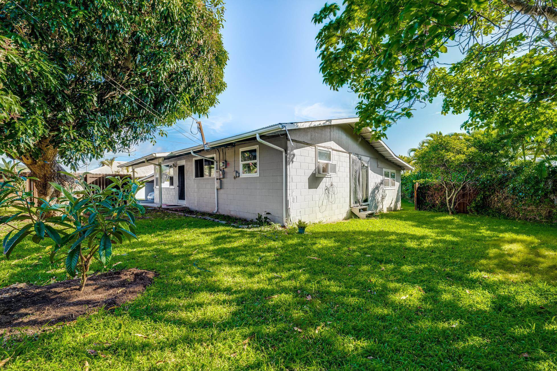 1932  Kaihamu Pl Waiehu Golf Course, Wailuku home - photo 8 of 32
