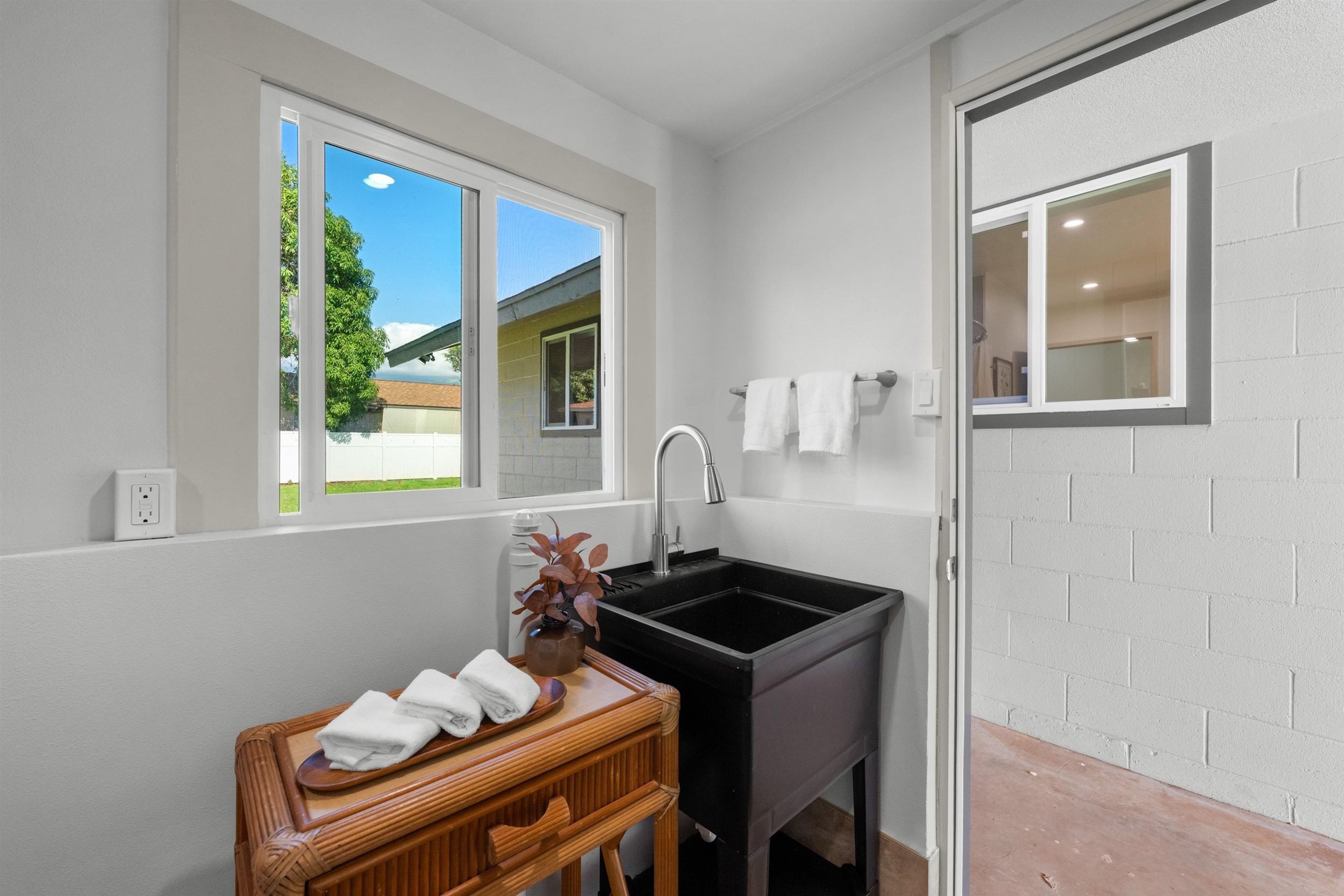1937  Peke Pl , Kihei home - photo 32 of 42