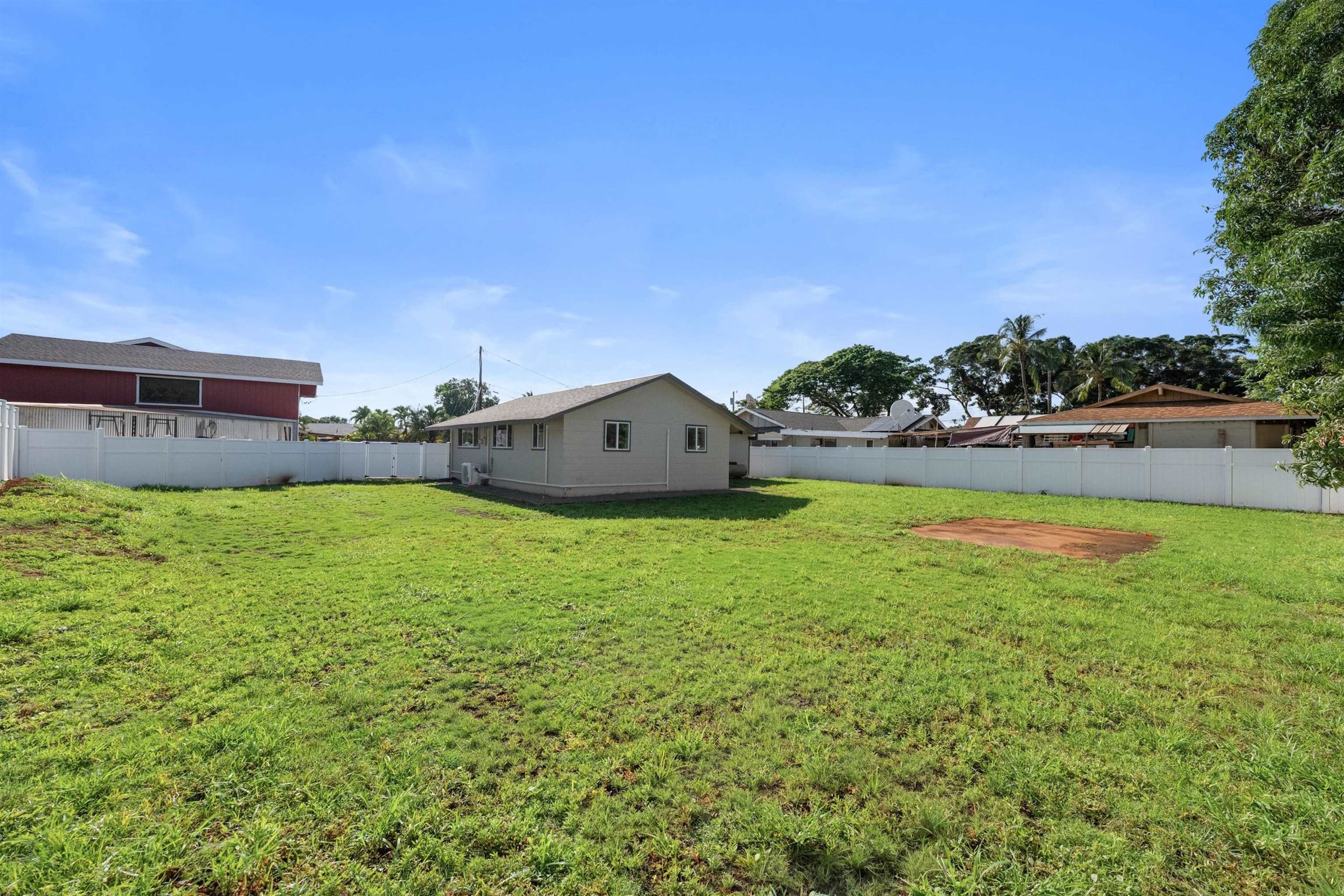1937  Peke Pl , Kihei home - photo 38 of 42