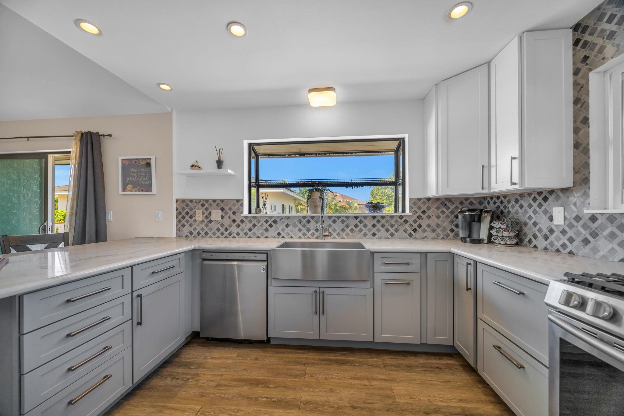 194  Kamakoi Loop , Kihei home - photo 9 of 49