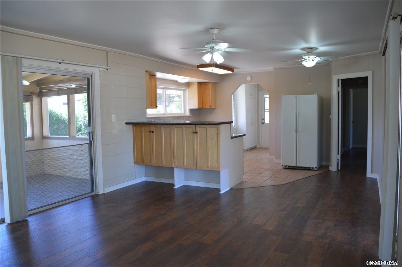 198  Niihau St , Kahului home - photo 3 of 29