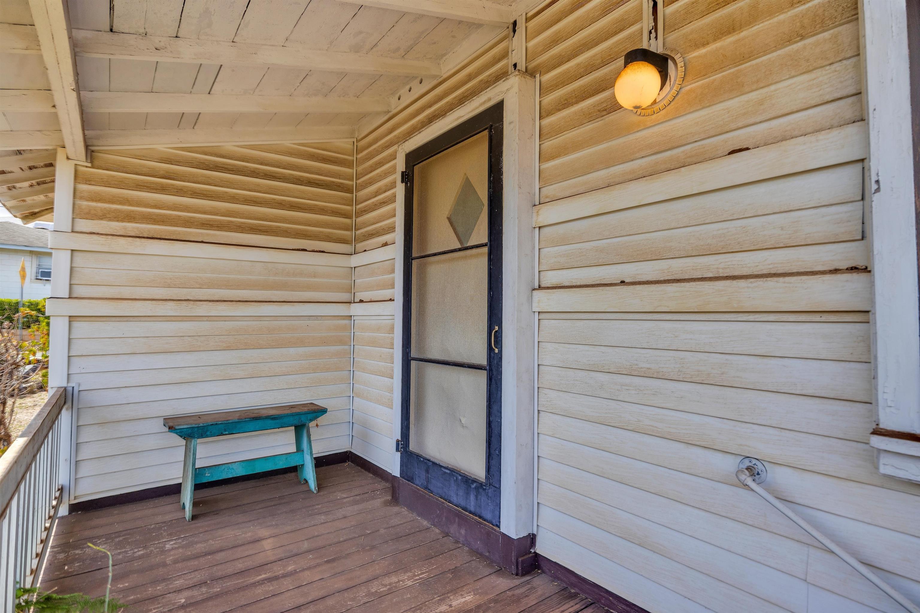 1982  Kalawi Pl , Wailuku home - photo 4 of 20