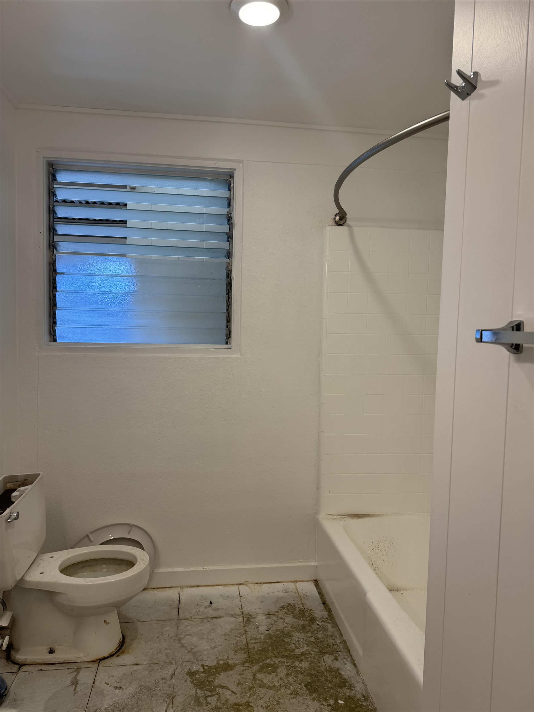 1987  Kahekili Hwy , Wailuku home - photo 22 of 38