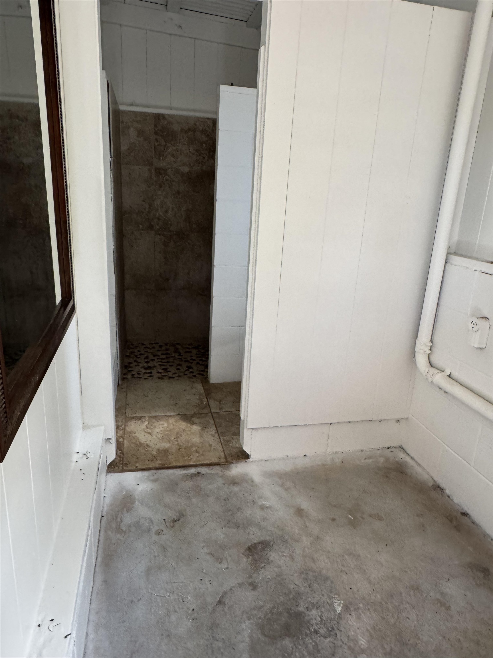 1987  Kahekili Hwy , Wailuku home - photo 25 of 38