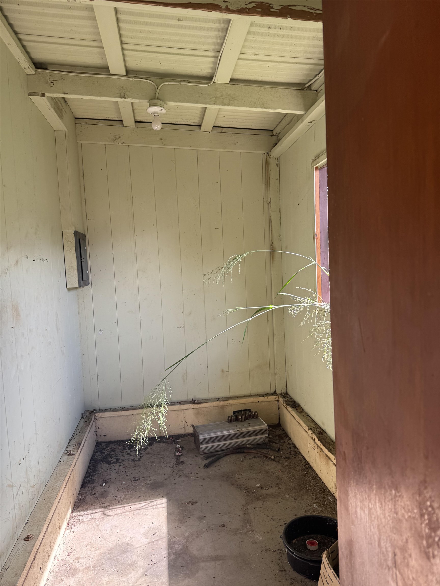 1987  Kahekili Hwy , Wailuku home - photo 32 of 38