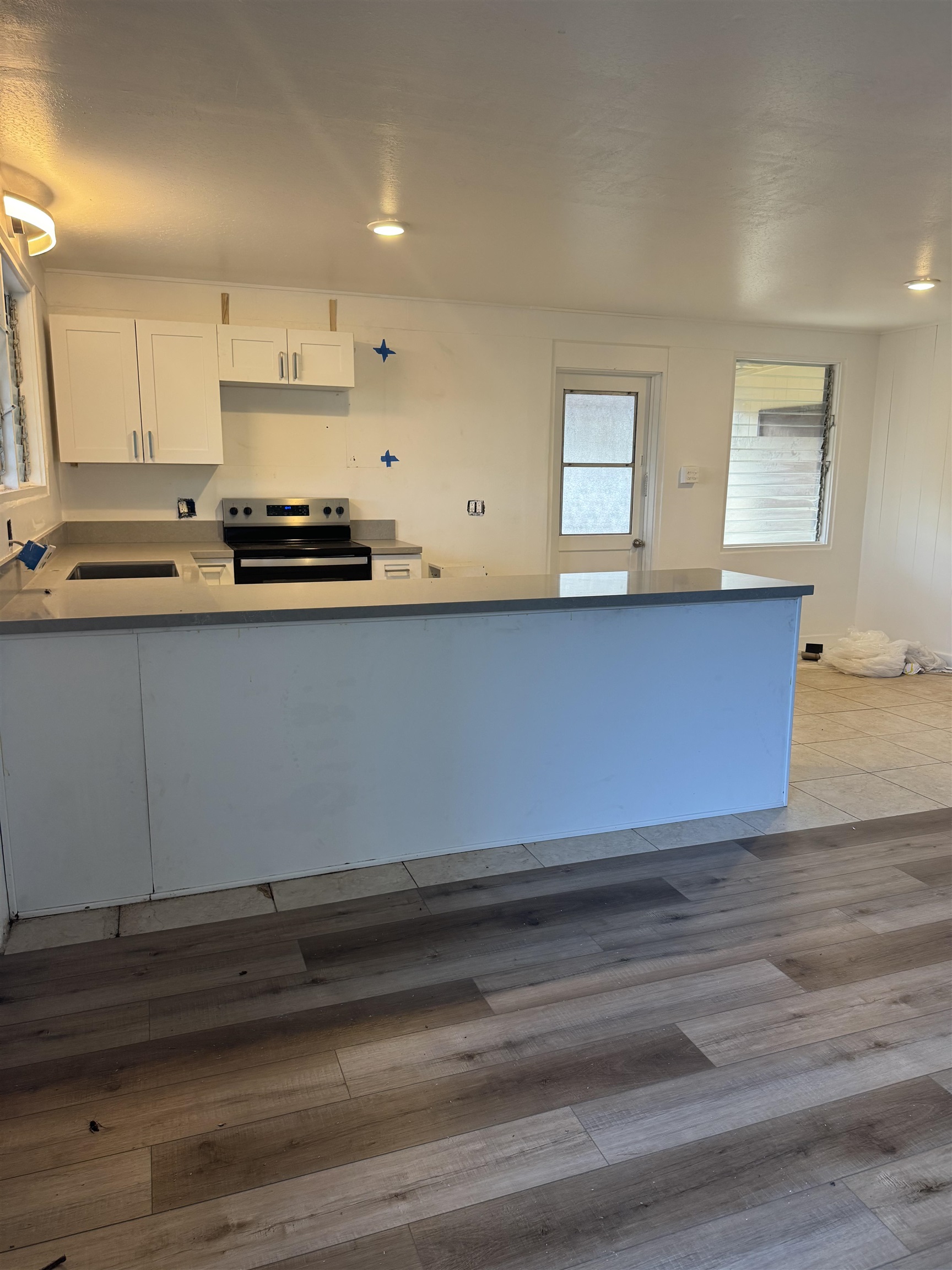 1987  Kahekili Hwy , Wailuku home - photo 7 of 38