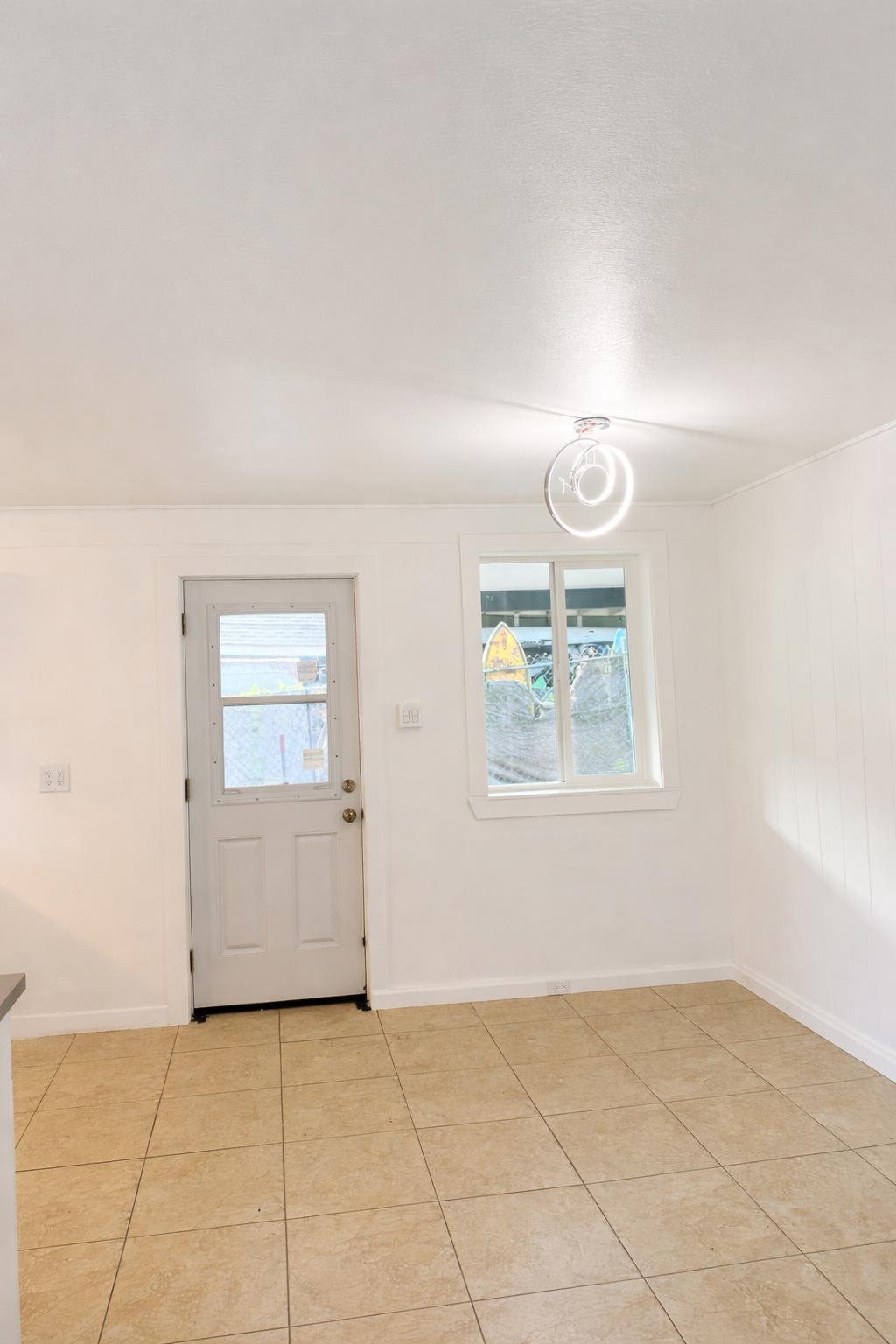 1987  Kahekili Hwy , Wailuku home - photo 6 of 46