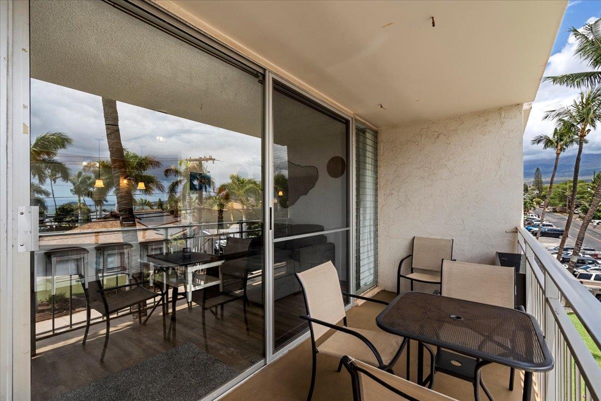 Island Surf condo # 308, Kihei, Hawaii - photo 23 of 36