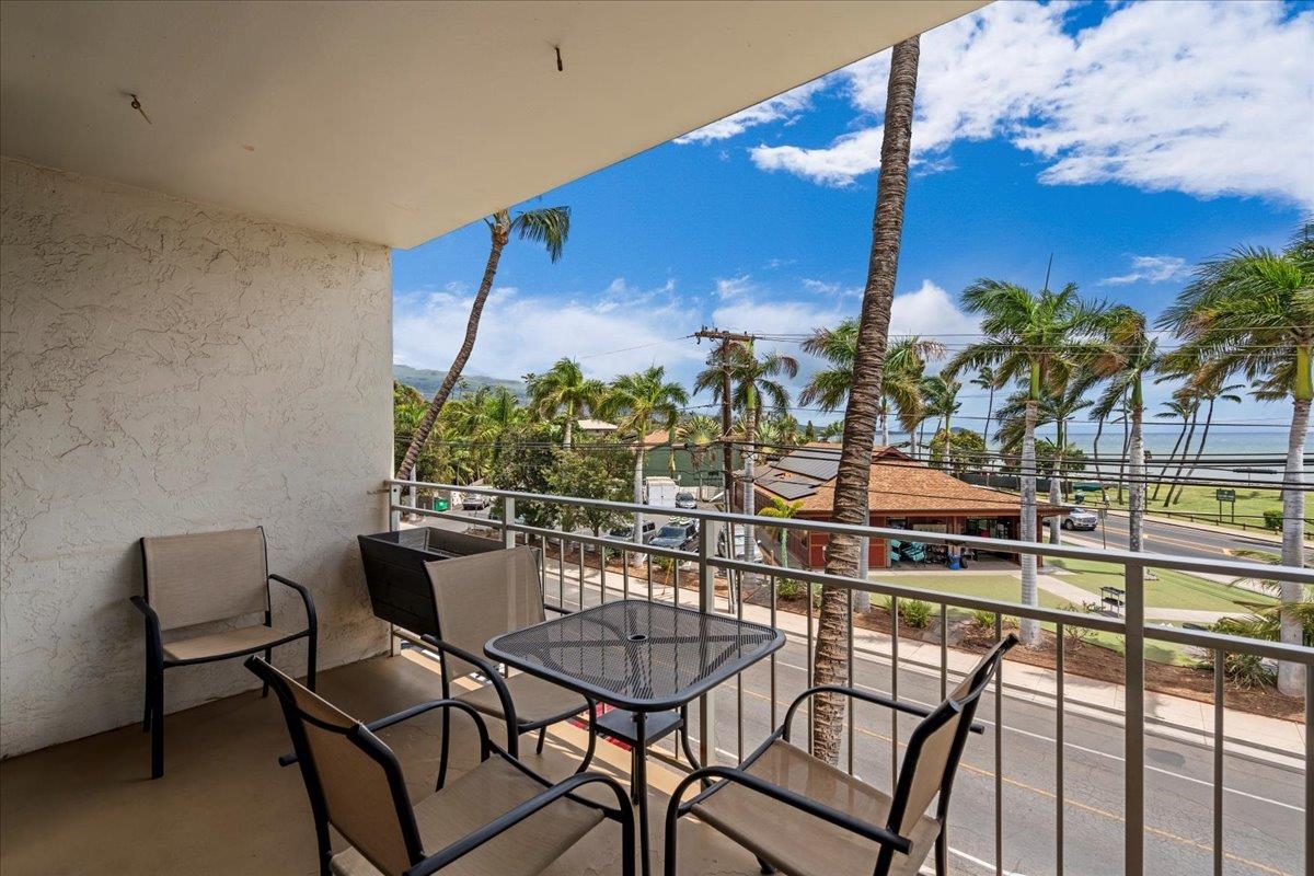 Island Surf condo # 308, Kihei, Hawaii - photo 25 of 36