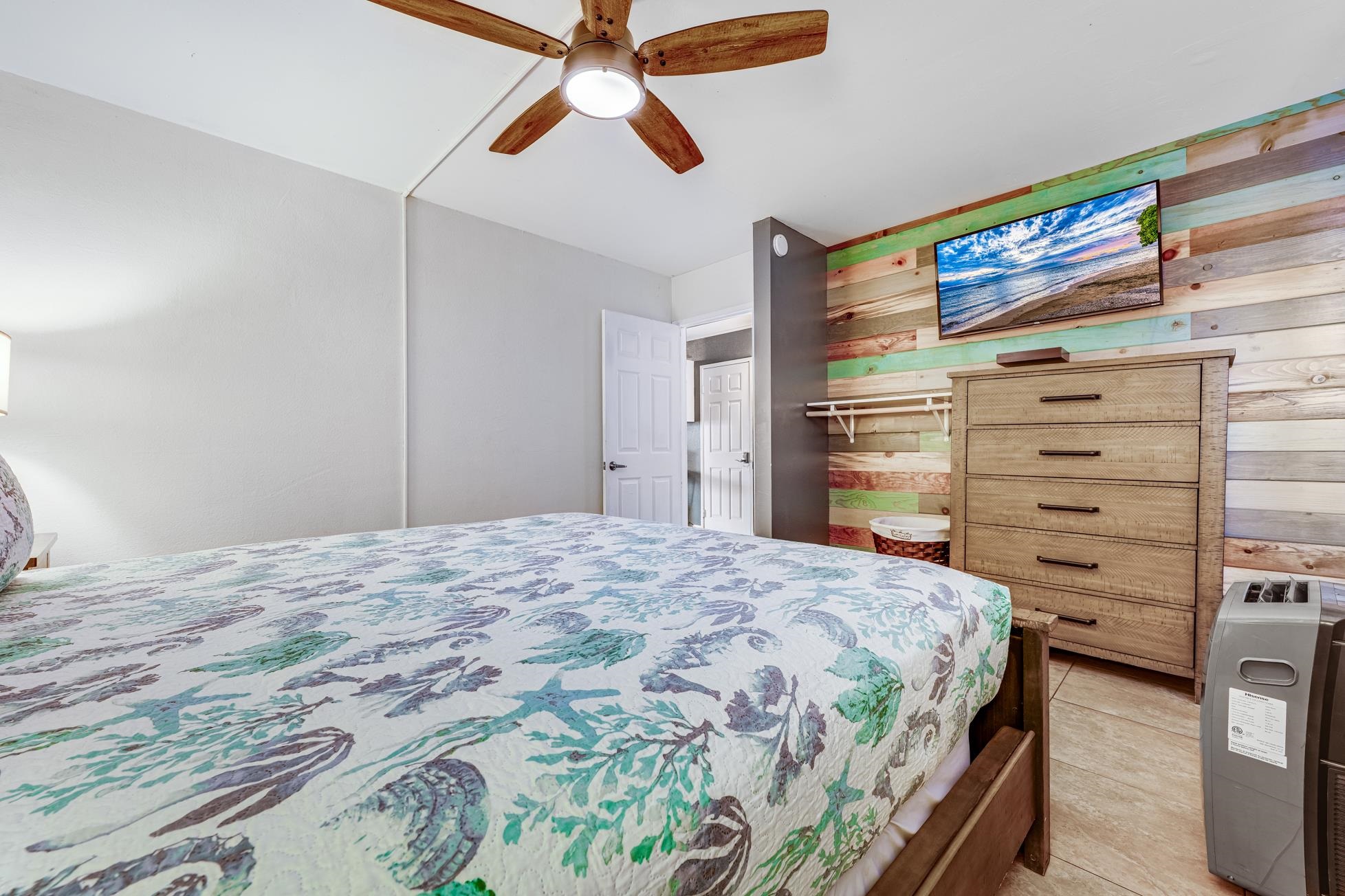 Island Surf condo # 311, Kihei, Hawaii - photo 14 of 31