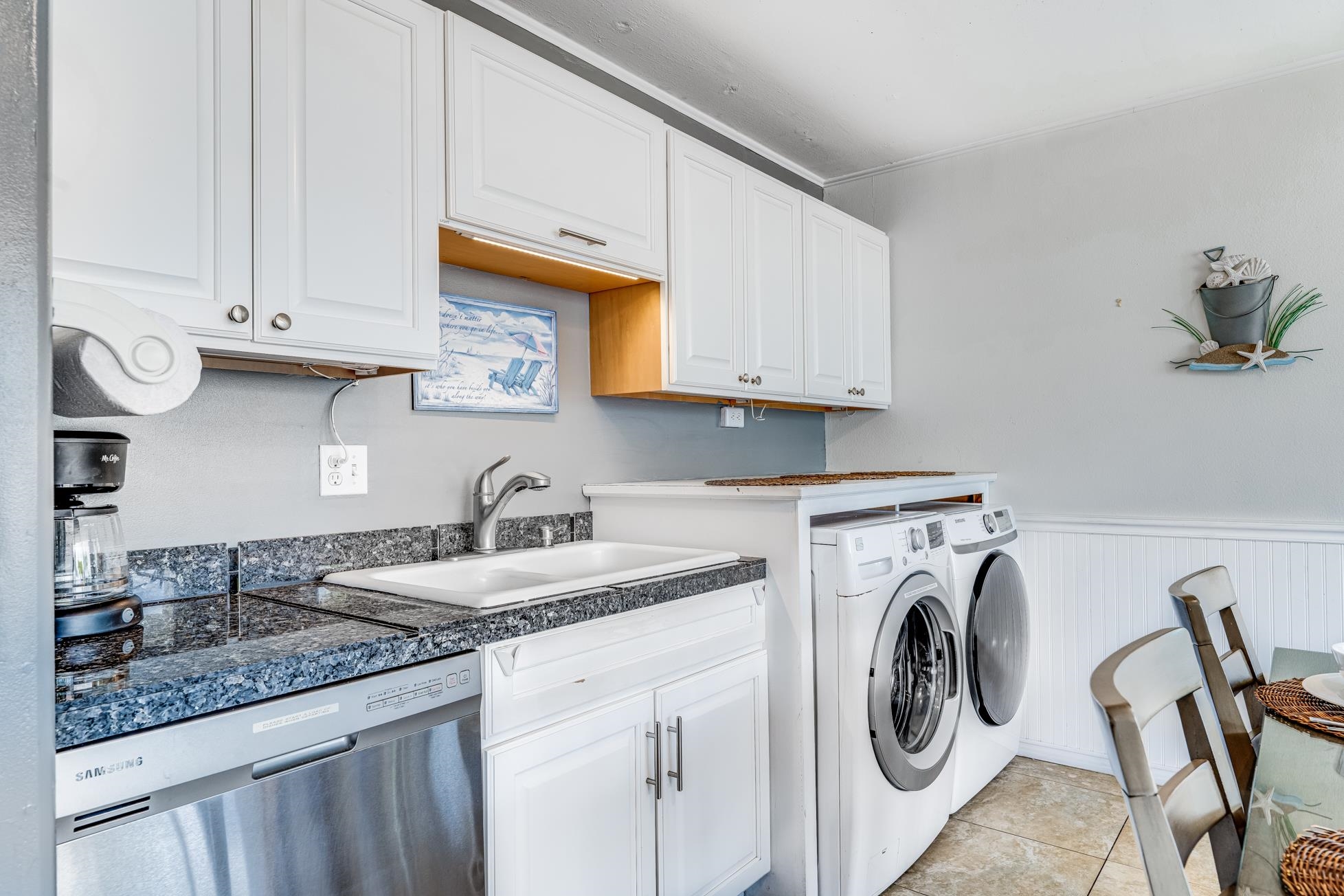 Island Surf condo # 311, Kihei, Hawaii - photo 9 of 31