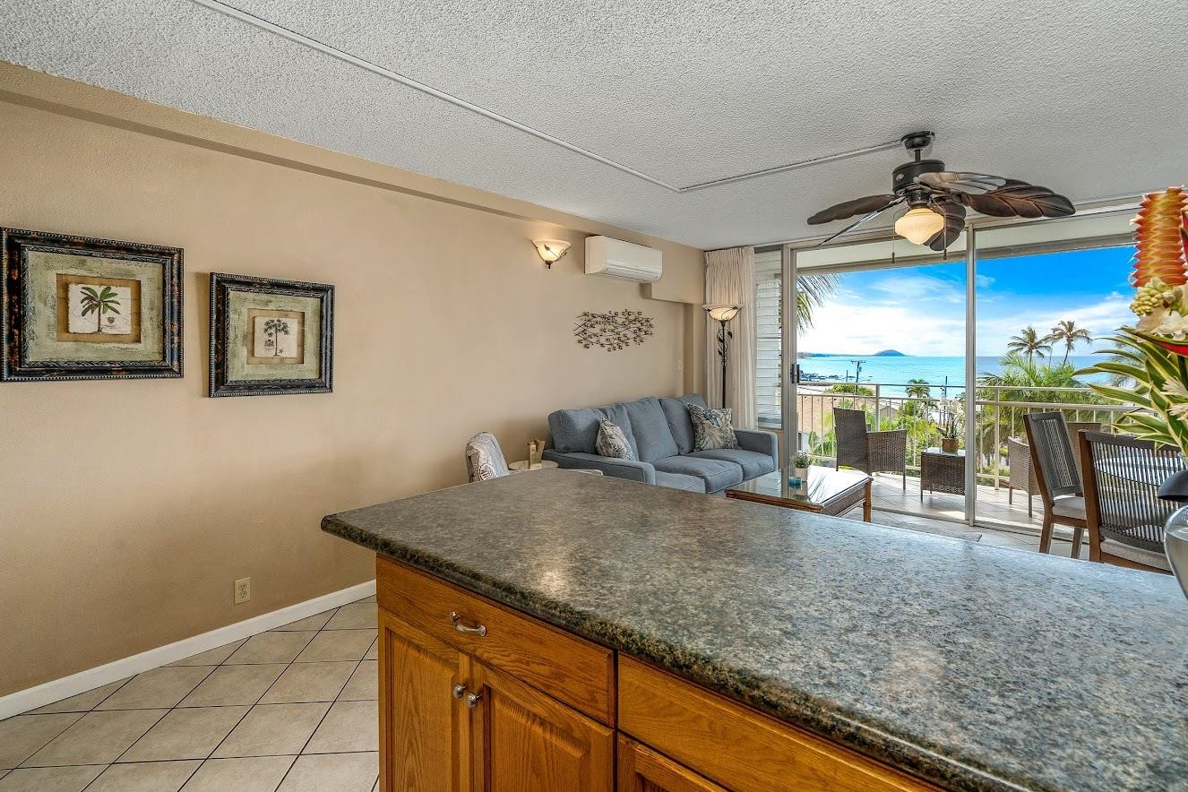 Island Surf condo # 512, Kihei, Hawaii - photo 4 of 41