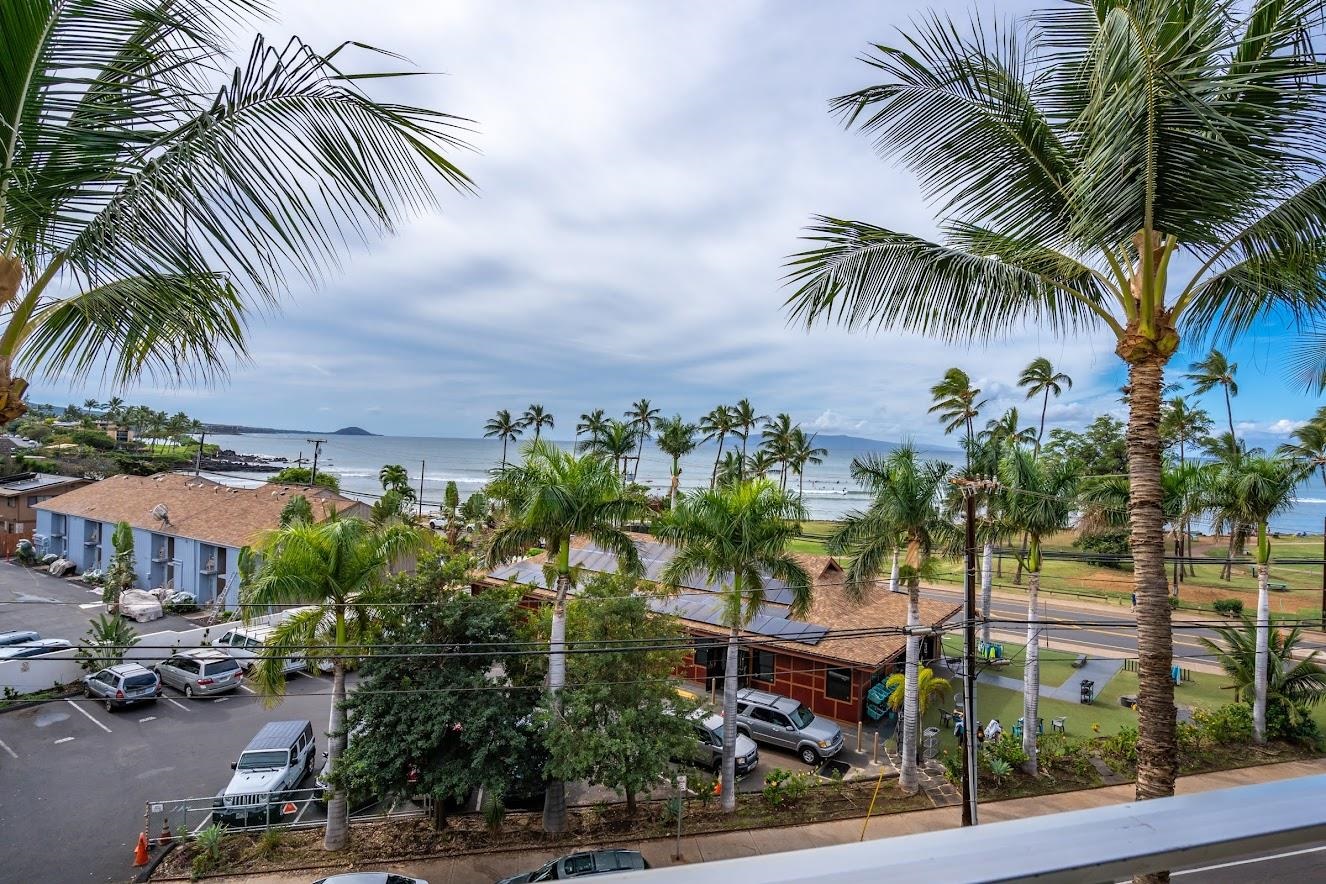 Island Surf condo # 512, Kihei, Hawaii - photo 37 of 41