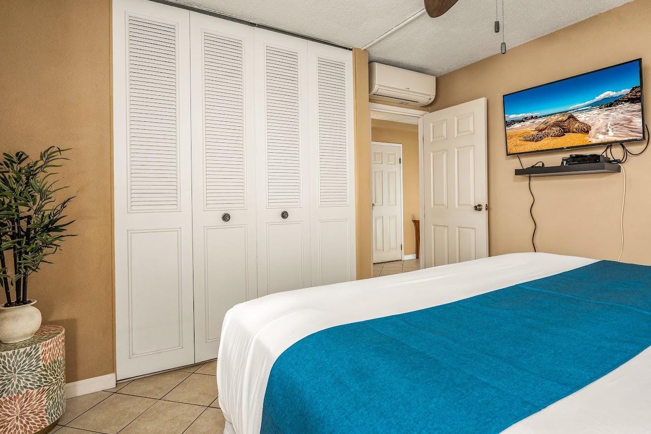 Island Surf condo # 512, Kihei, Hawaii - photo 16 of 38