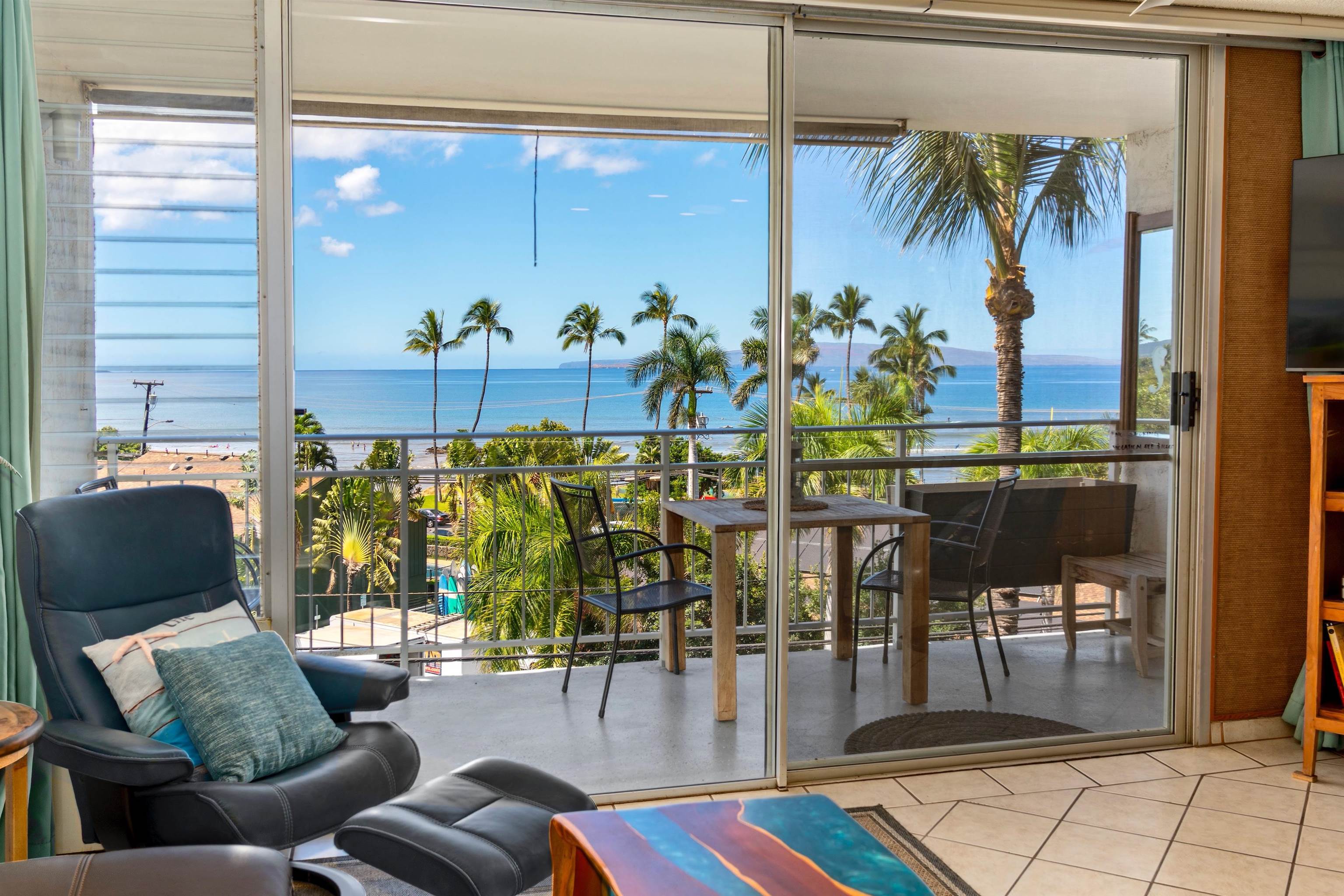 Island Surf condo # 514, Kihei, Hawaii - photo 2 of 47