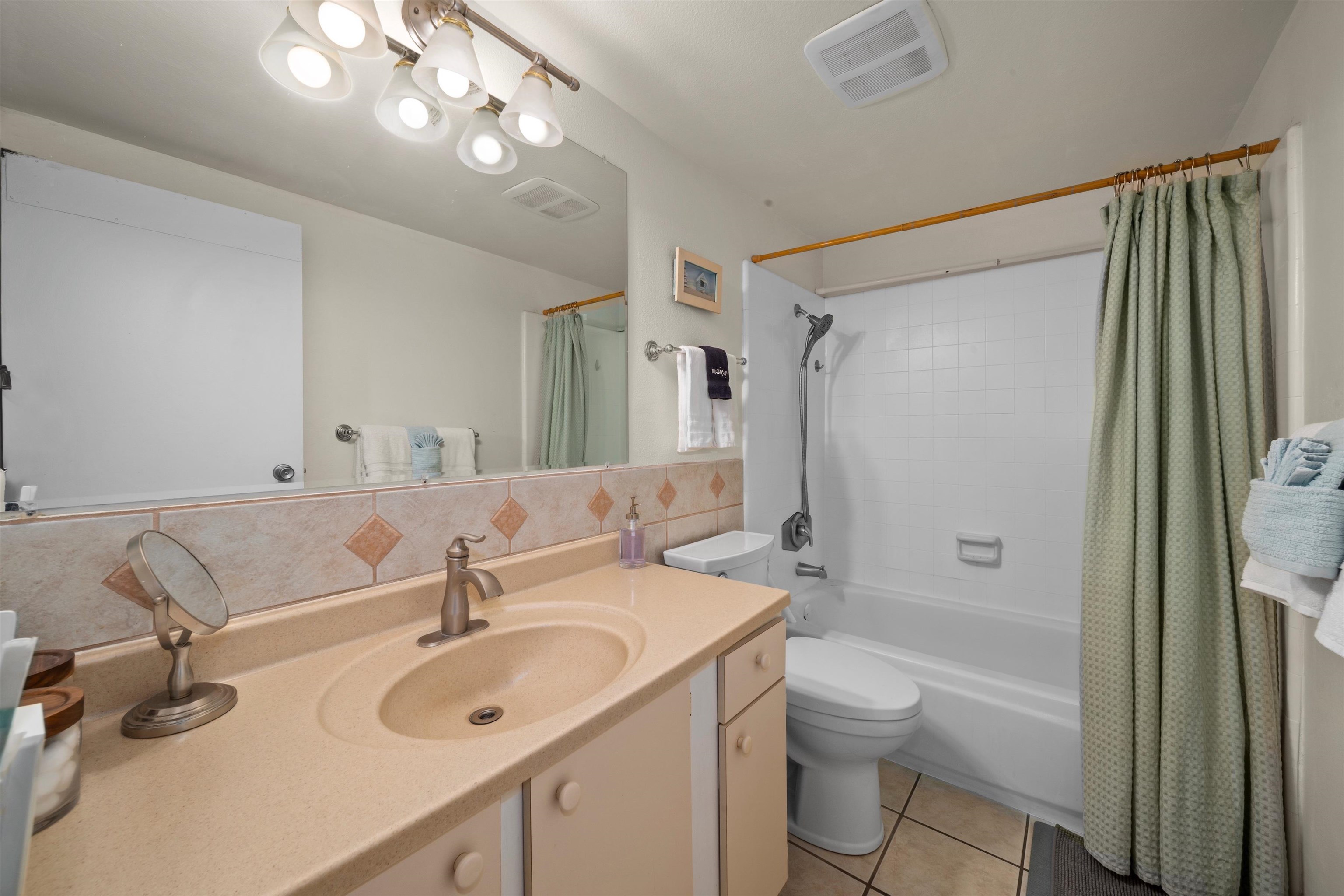 Island Surf condo # 514, Kihei, Hawaii - photo 41 of 47