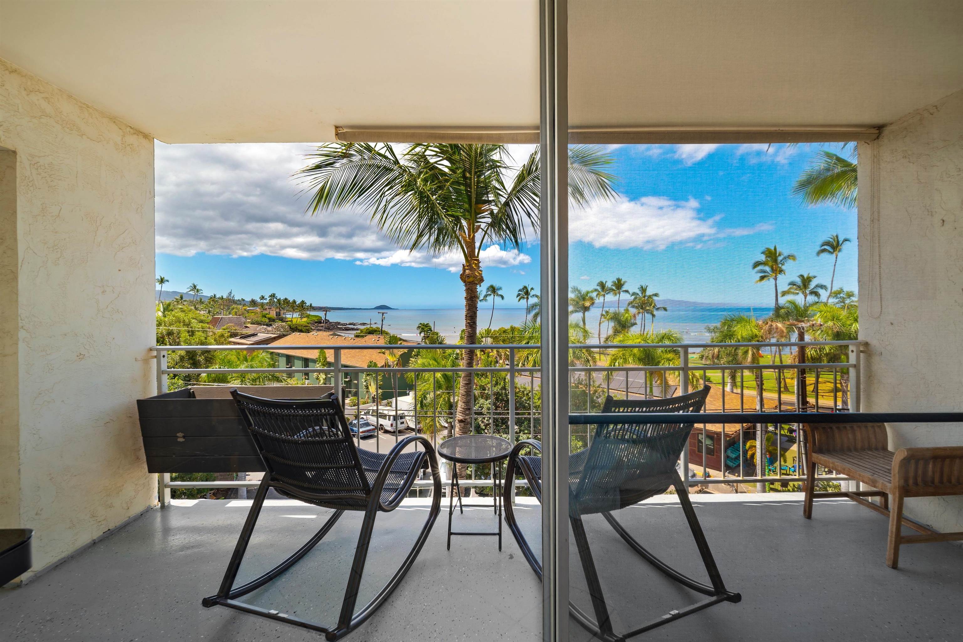 Island Surf condo # 514, Kihei, Hawaii - photo 8 of 47