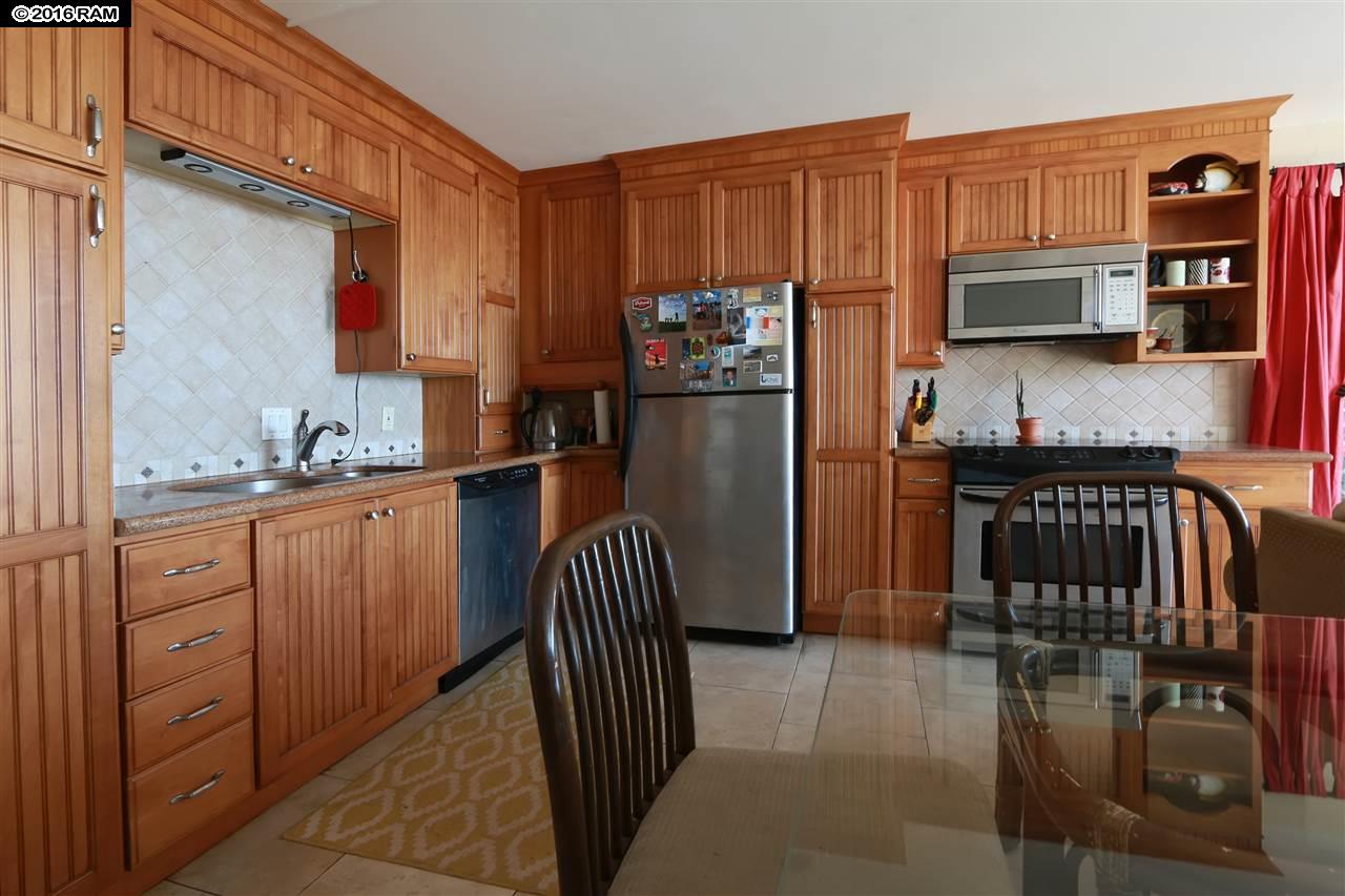 Island Surf condo # 515, Kihei, Hawaii - photo 2 of 30