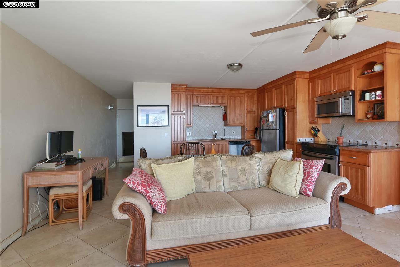 Island Surf condo # 515, Kihei, Hawaii - photo 14 of 30