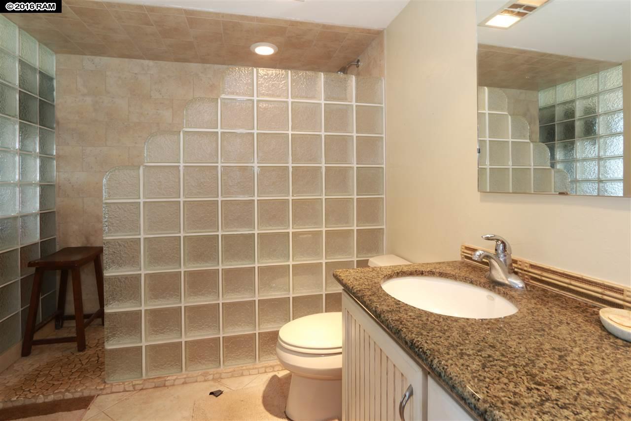 Island Surf condo # 515, Kihei, Hawaii - photo 18 of 30