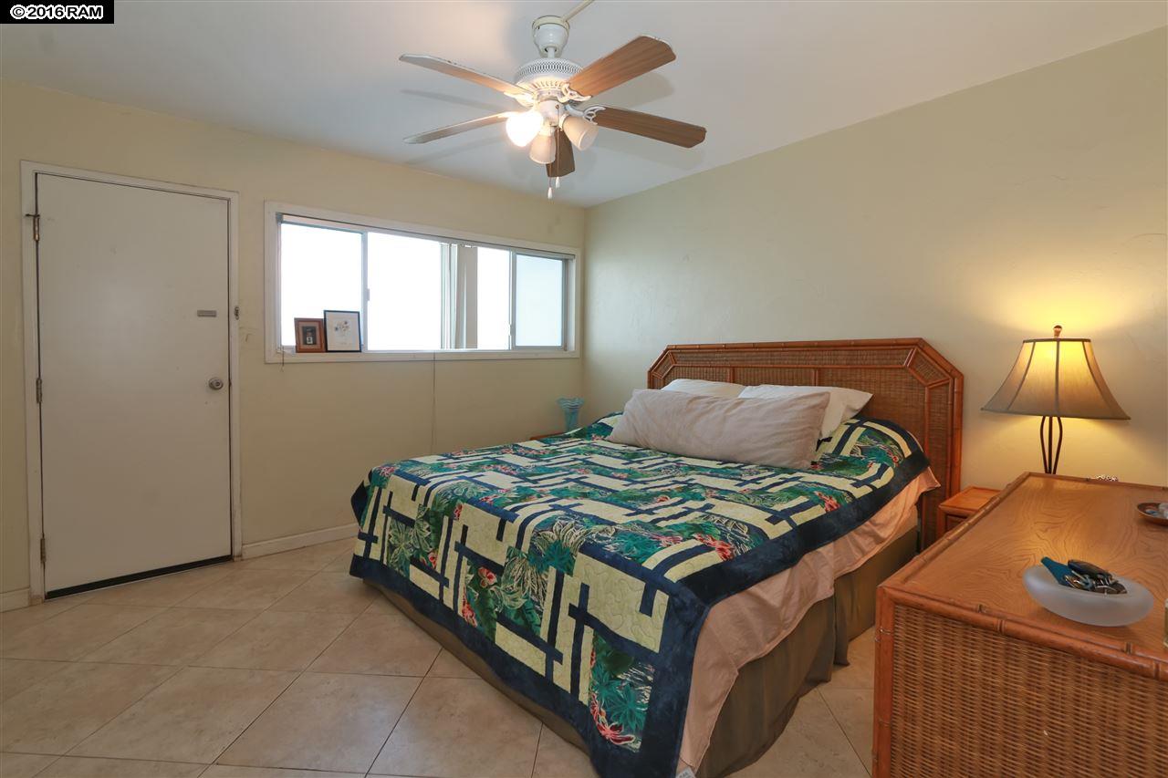 Island Surf condo # 515, Kihei, Hawaii - photo 19 of 30