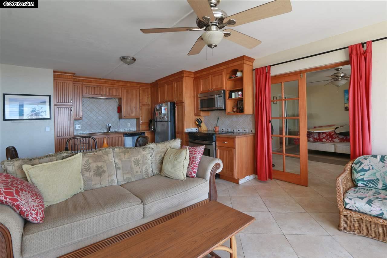 Island Surf condo # 515, Kihei, Hawaii - photo 6 of 30