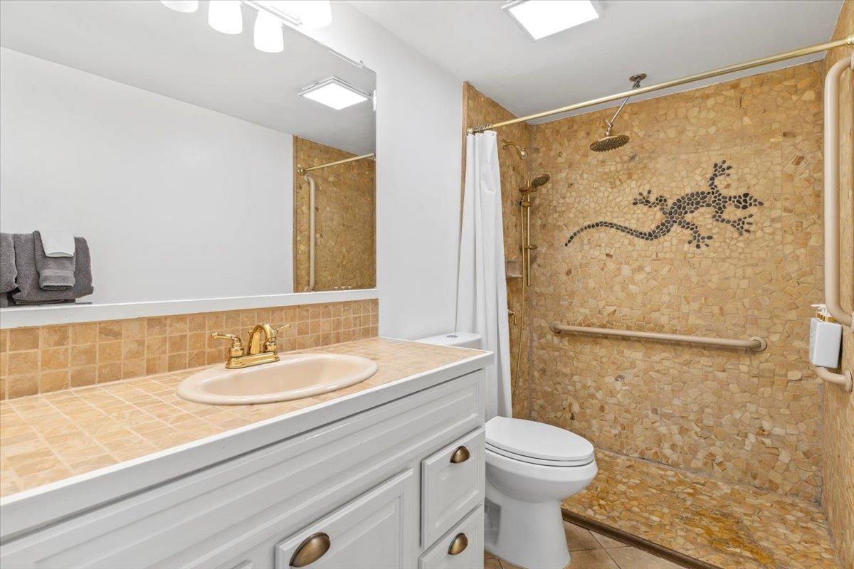 Island Surf condo # 600, Kihei, Hawaii - photo 17 of 38