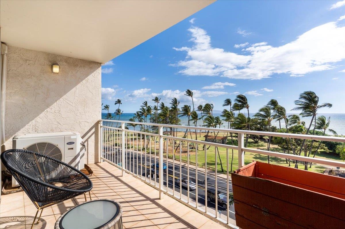 Island Surf condo # 600, Kihei, Hawaii - photo 10 of 38