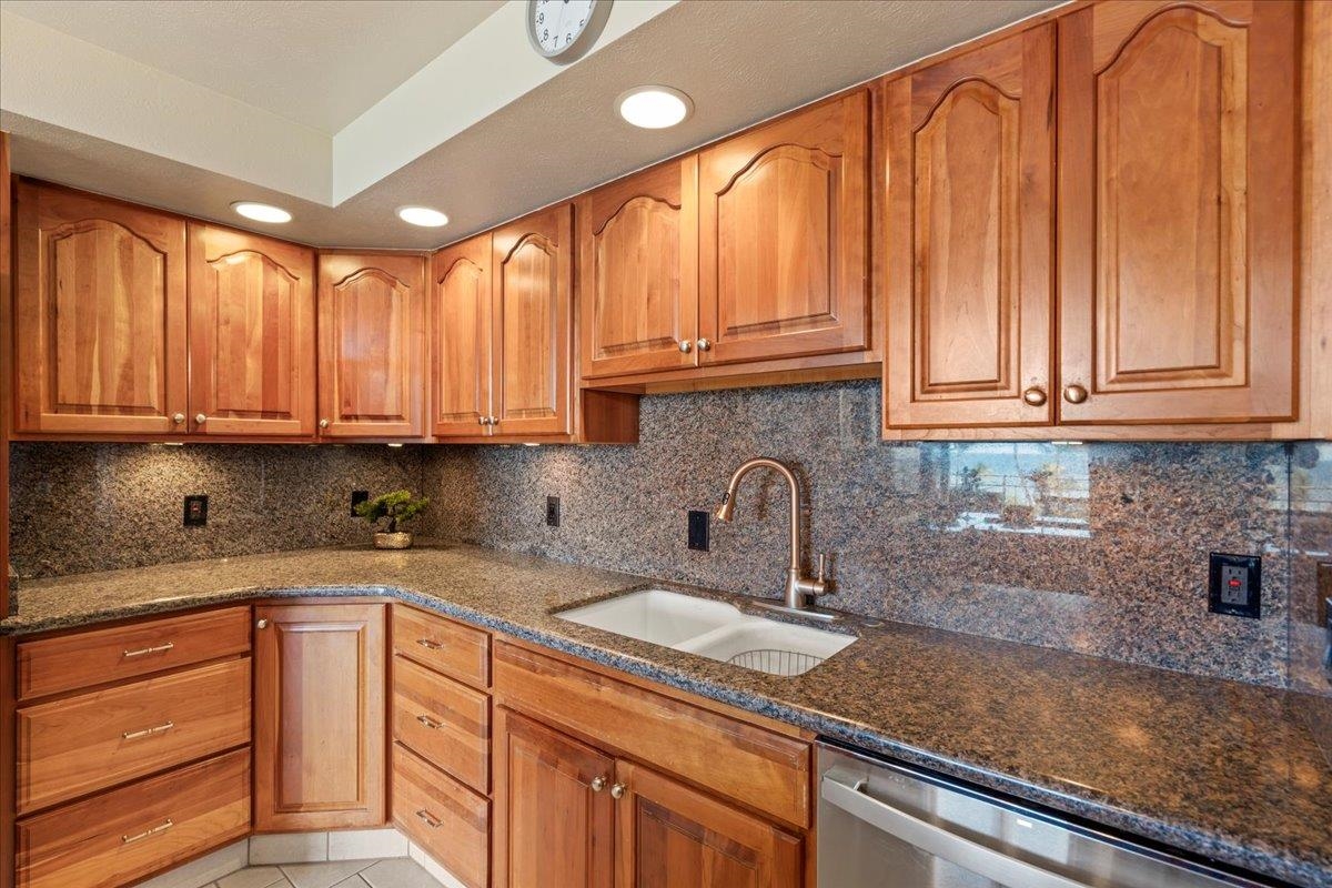 Island Surf condo # 601, Kihei, Hawaii - photo 13 of 45