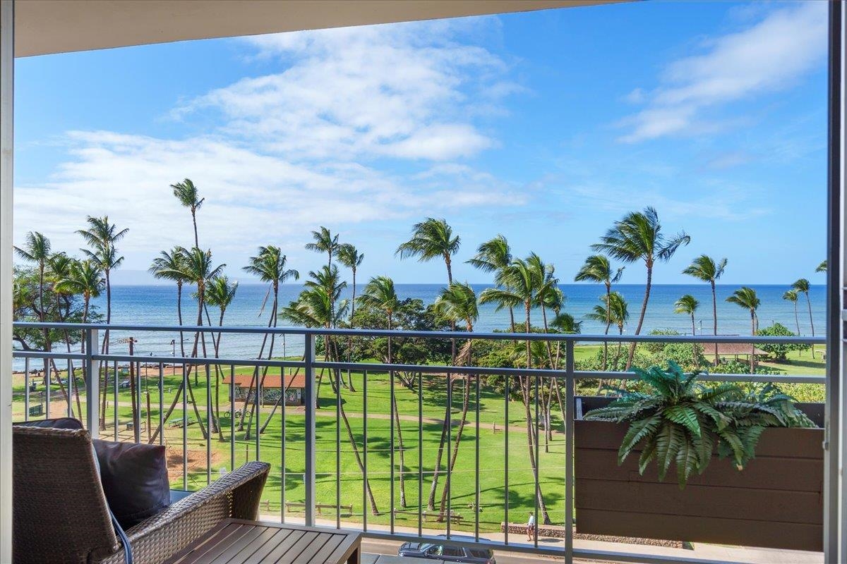 Island Surf condo # 601, Kihei, Hawaii - photo 4 of 40