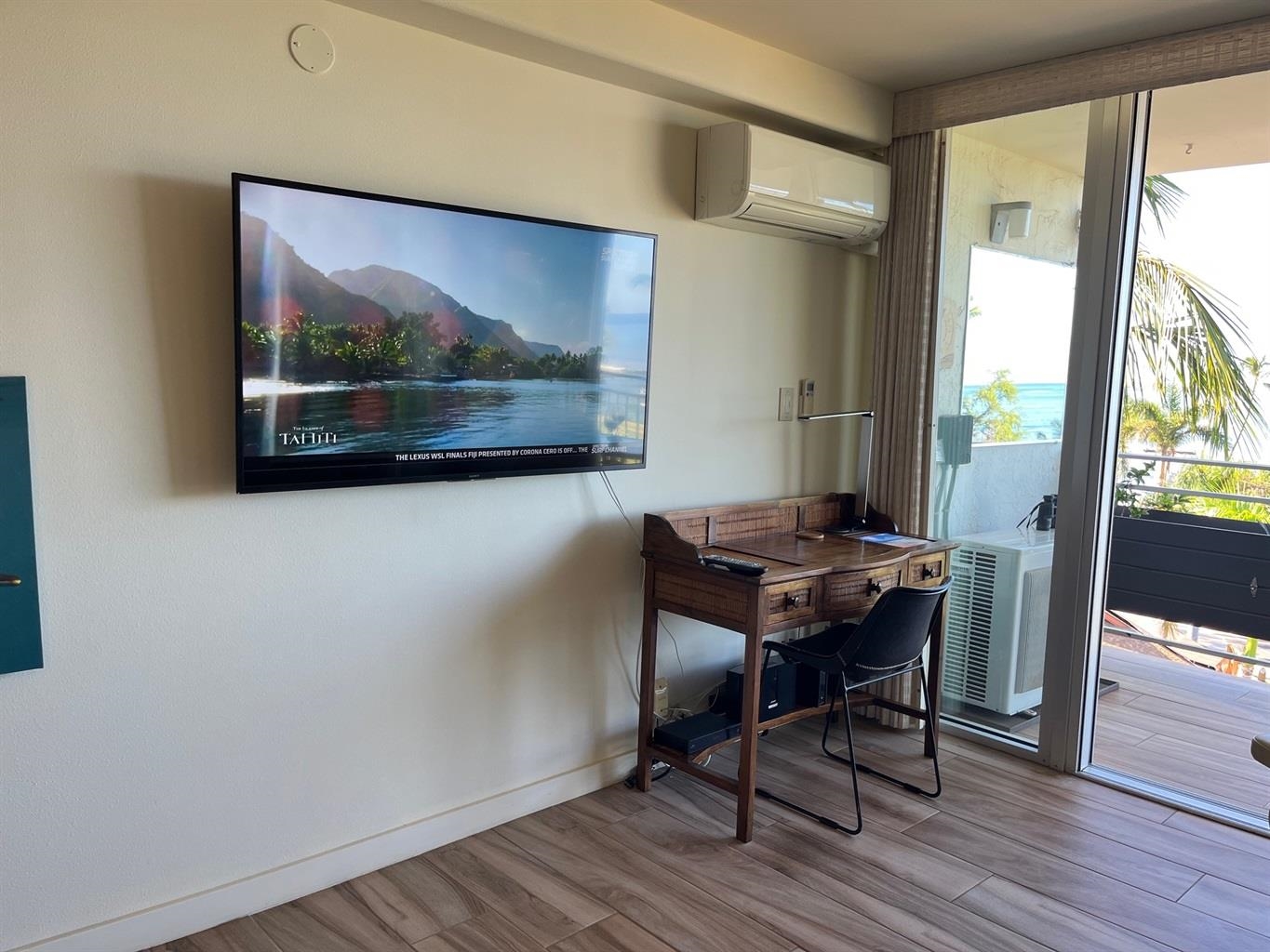 Island Surf condo # 607, Kihei, Hawaii - photo 4 of 30