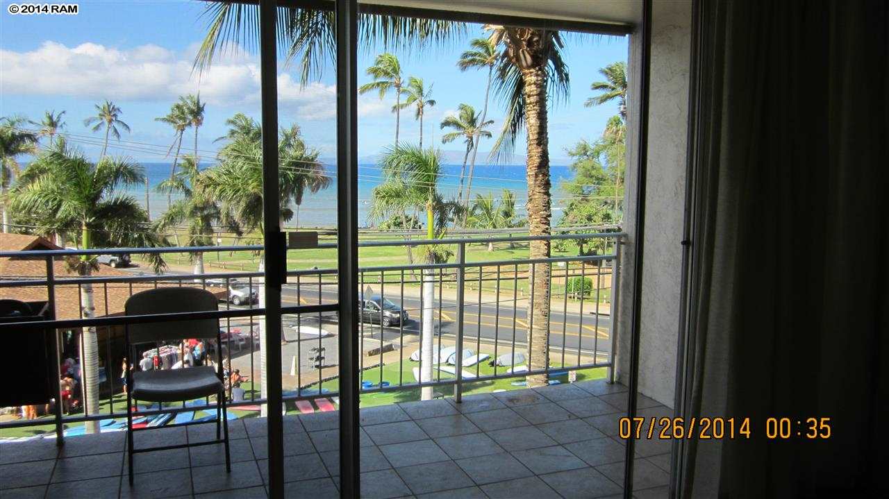 Island Surf condo # 409, Kihei, Hawaii - photo 2 of 26