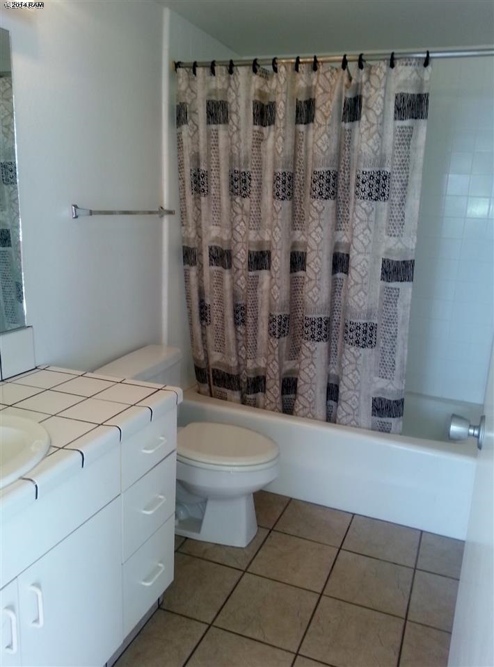 Island Surf condo # 606, Kihei, Hawaii - photo 7 of 9