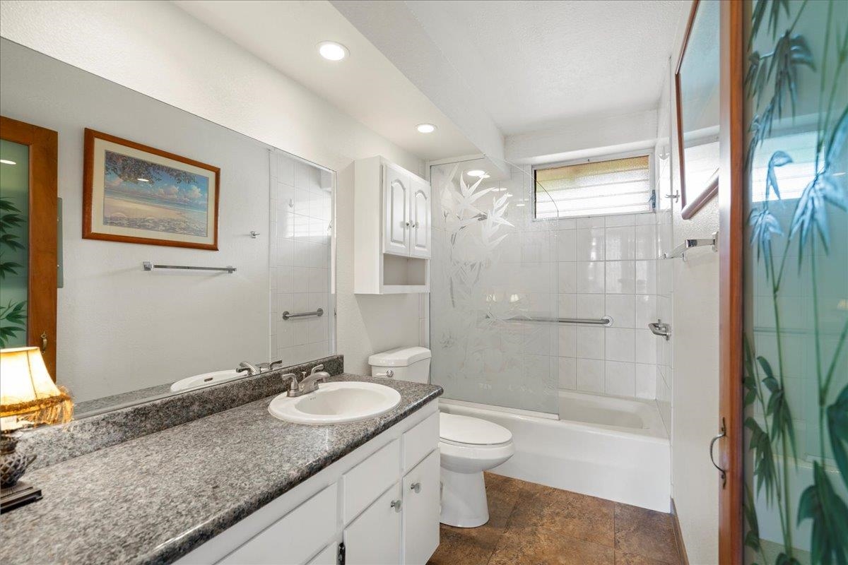 Maalaea Mermaid condo # 201, Wailuku, Hawaii - photo 23 of 31