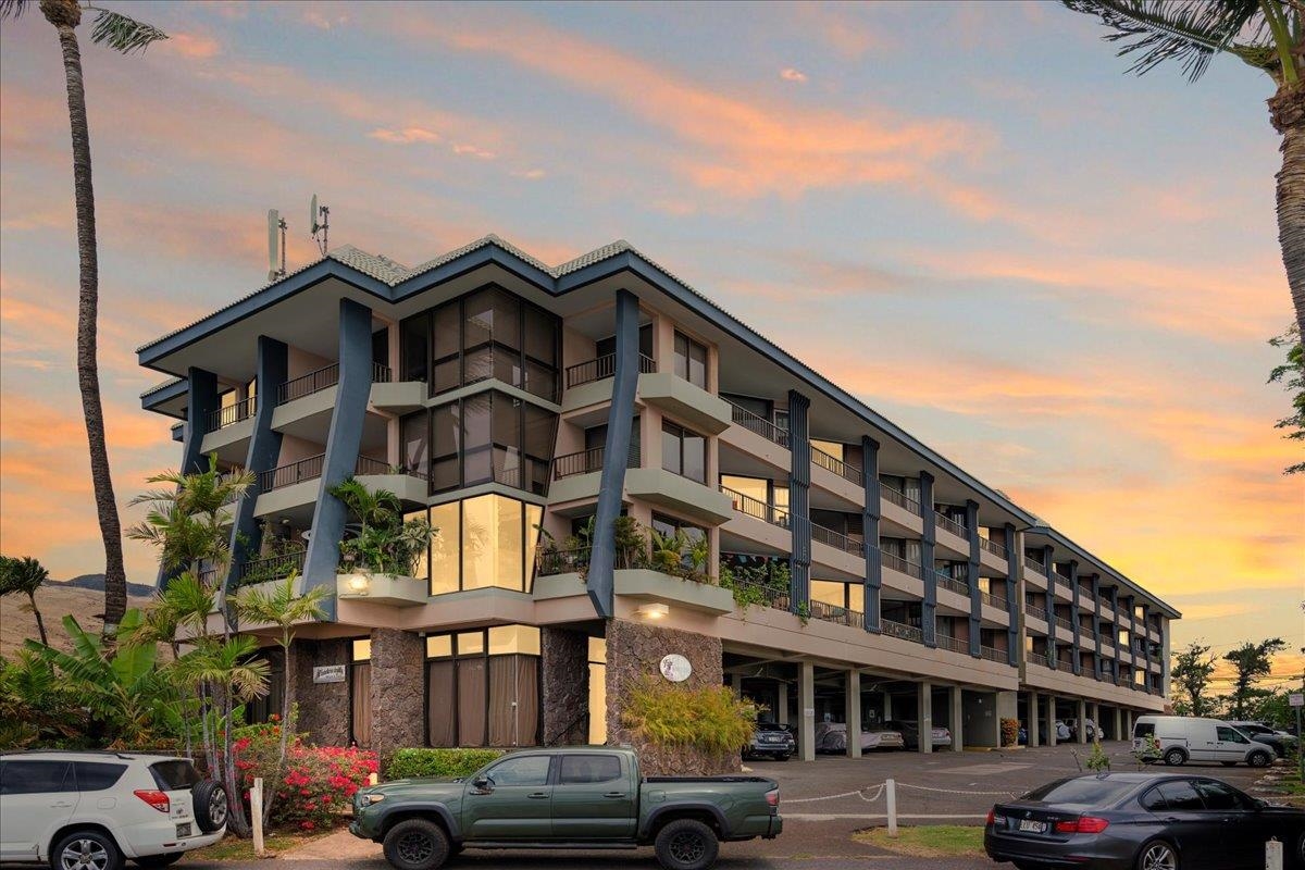 Maalaea Mermaid condo # 201, Wailuku, Hawaii - photo 30 of 31