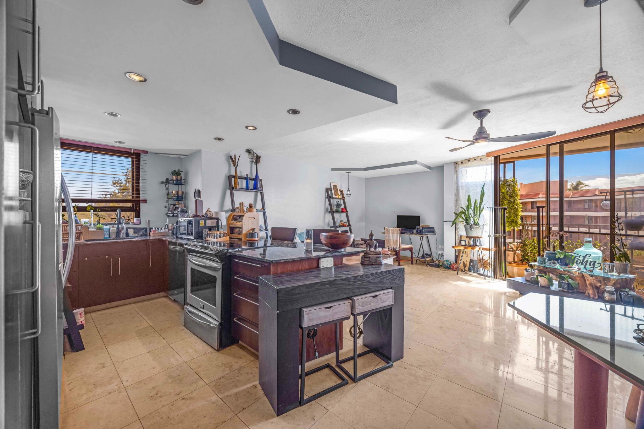 Maalaea Mermaid condo # 301, Wailuku, Hawaii - photo 10 of 40