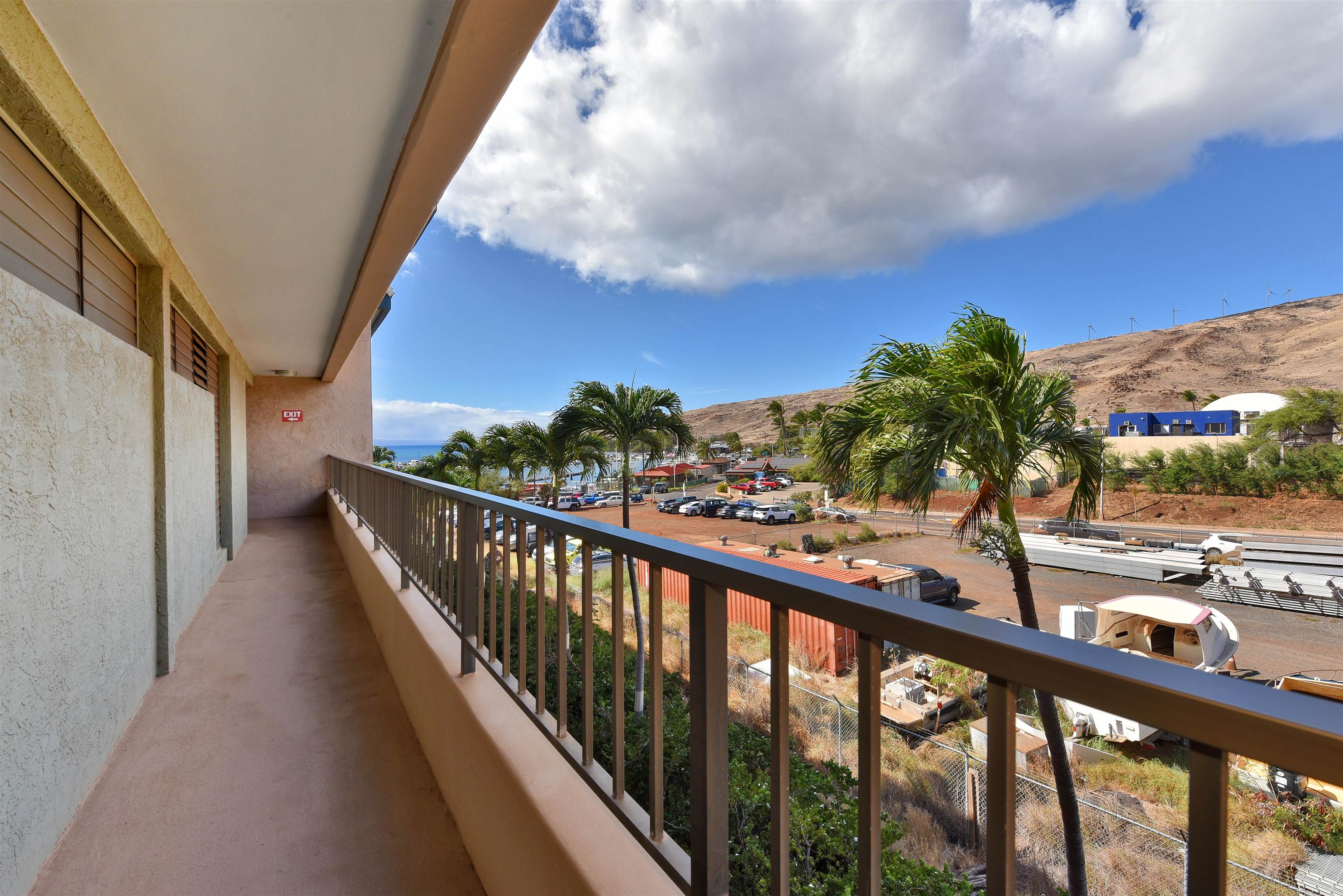 Maalaea Mermaid condo # 305, Wailuku, Hawaii - photo 28 of 29