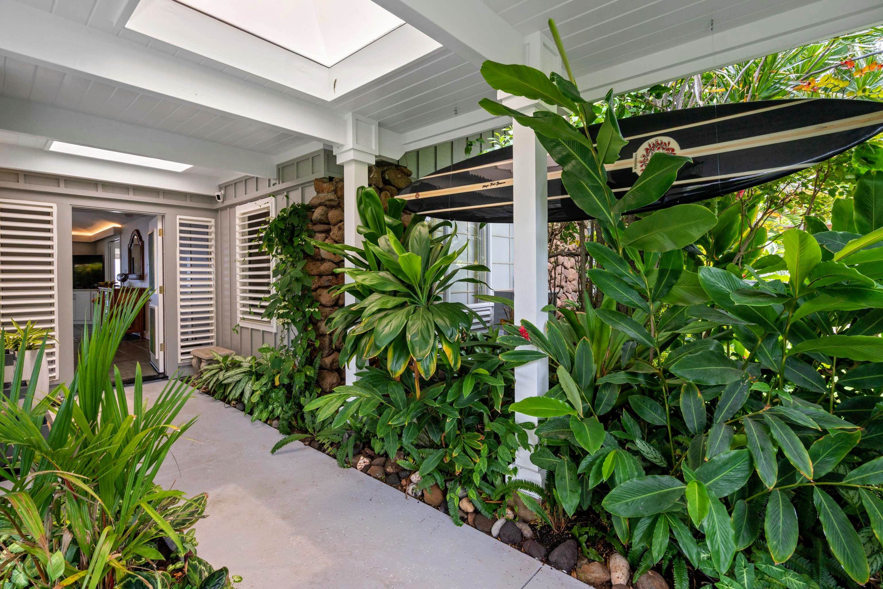 Alaeloa condo # 30, Lahaina, Hawaii - photo 2 of 25