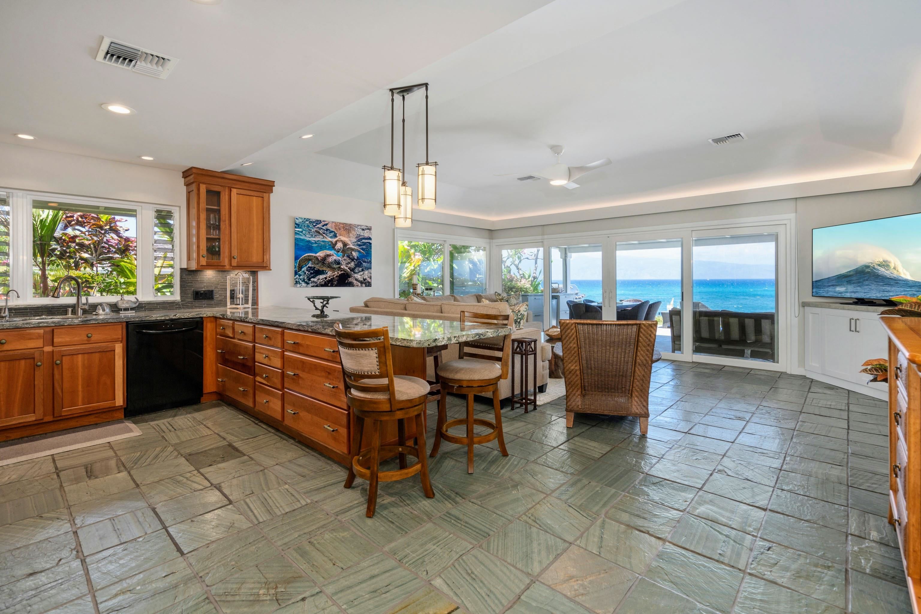 Alaeloa condo # 30, Lahaina, Hawaii - photo 3 of 25