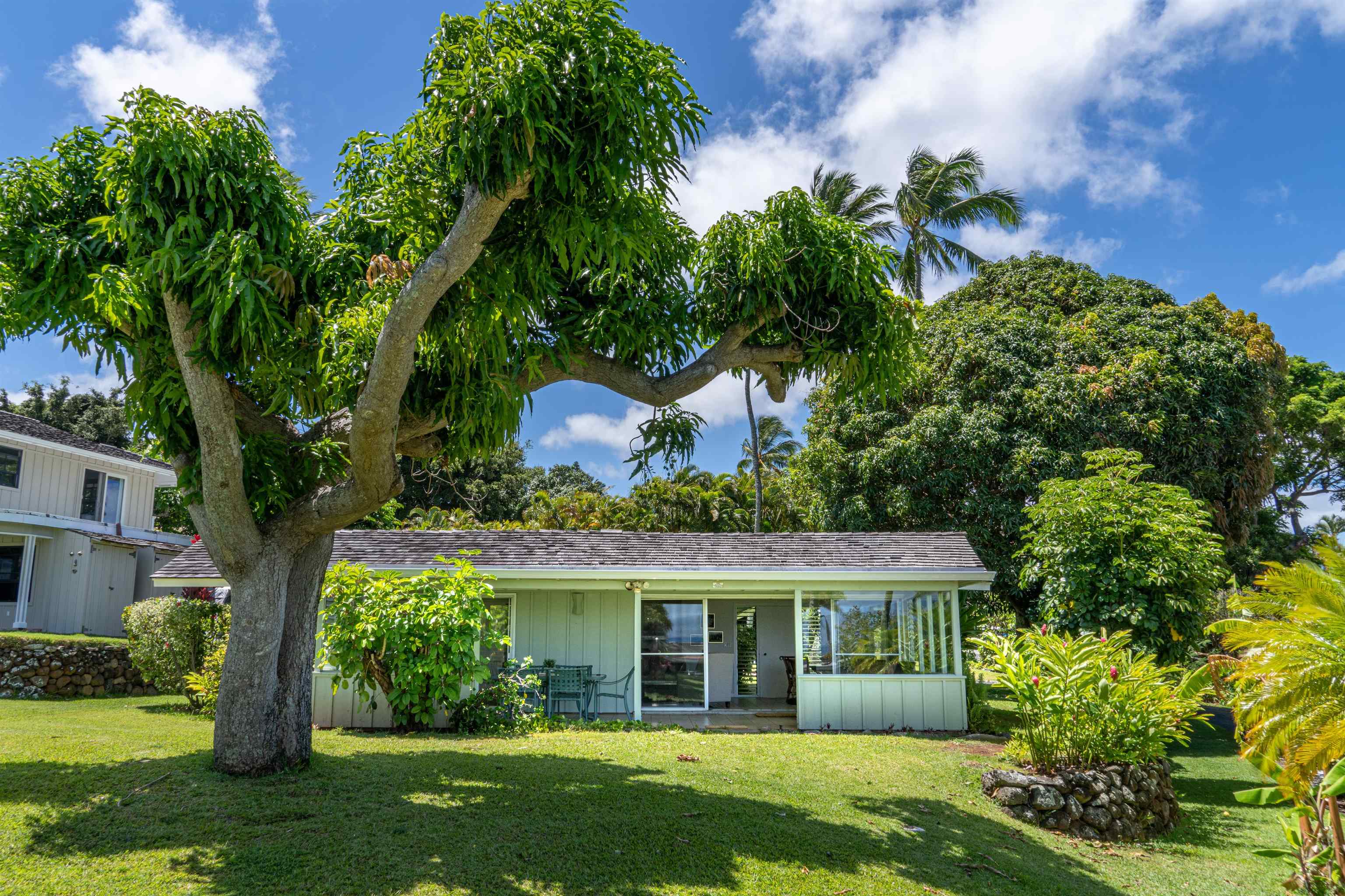 Alaeloa condo # 38, Lahaina, Hawaii - photo 35 of 50