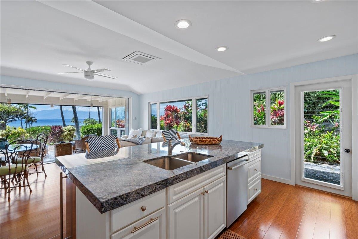 Alaeloa condo # 42, Lahaina, Hawaii - photo 15 of 48