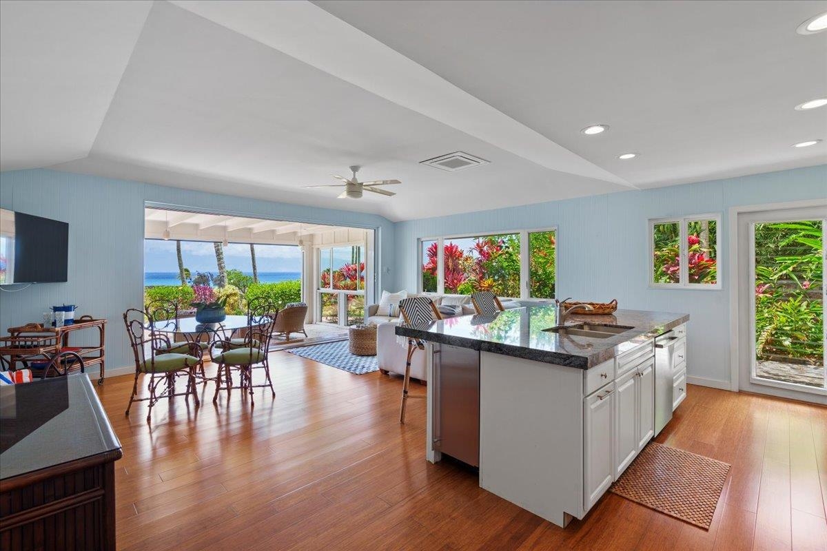 Alaeloa condo # 42, Lahaina, Hawaii - photo 16 of 49