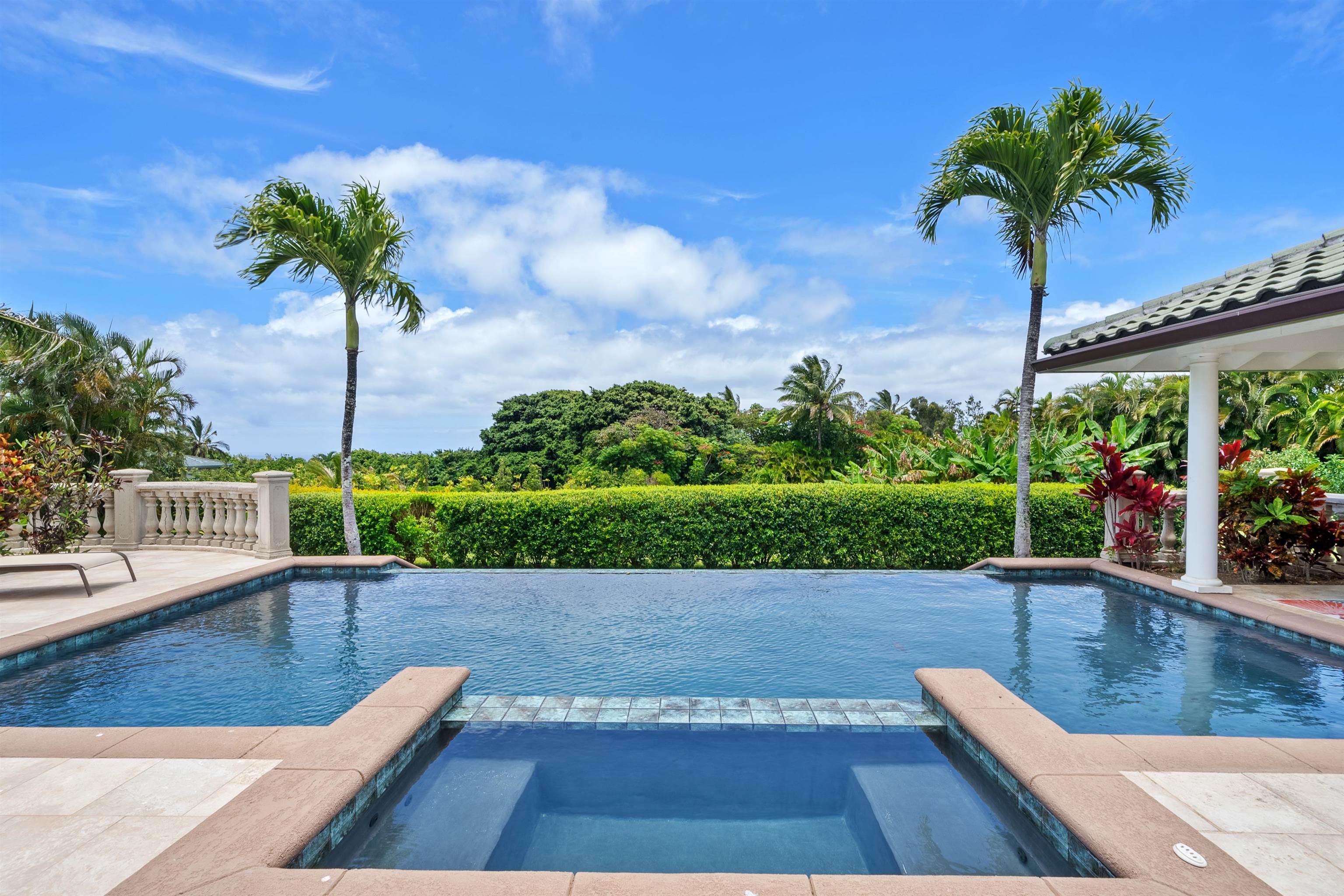 20  Kapuaimilia Pl , Haiku home - photo 2 of 50