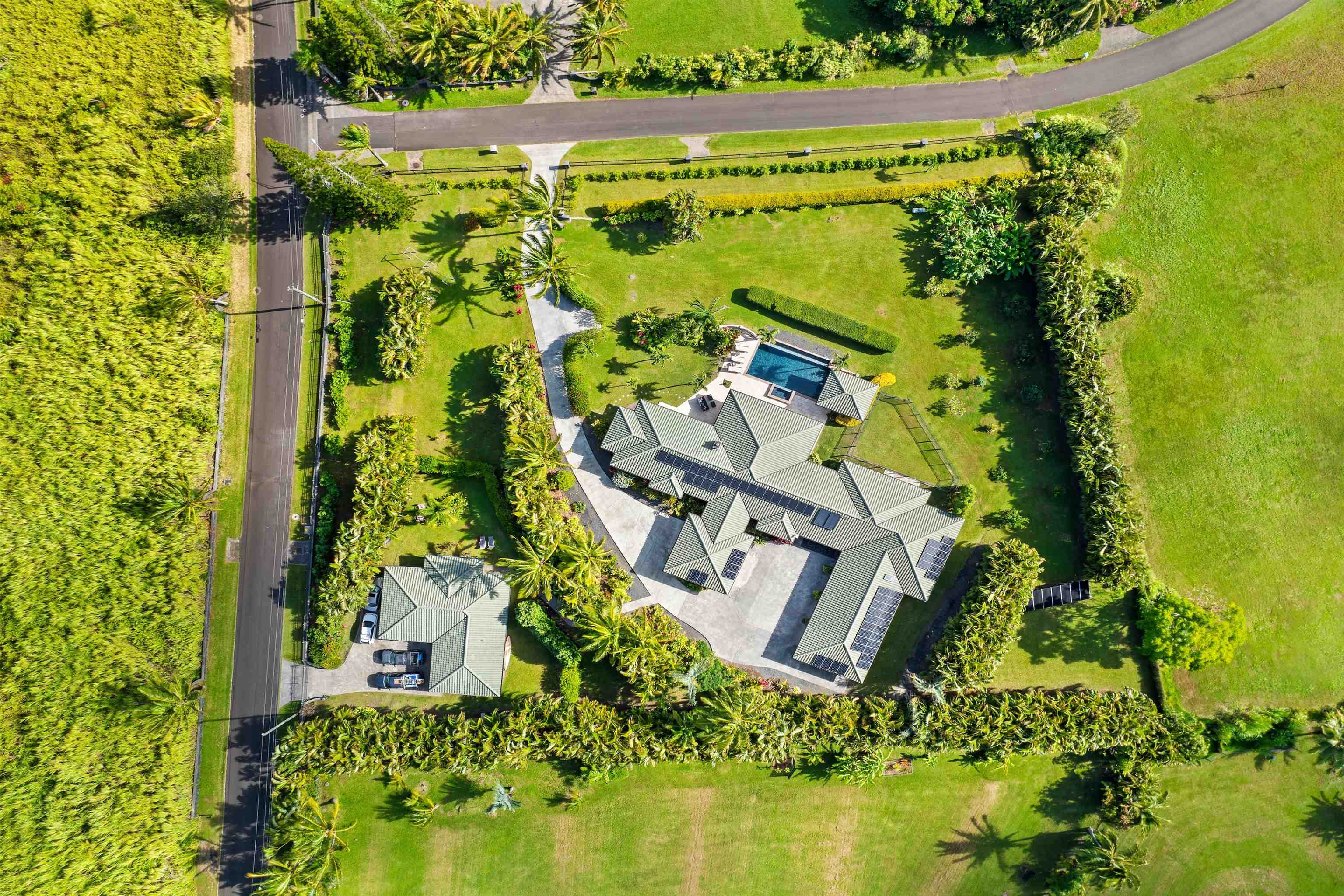 20  Kapuaimilia Pl , Haiku home - photo 3 of 50