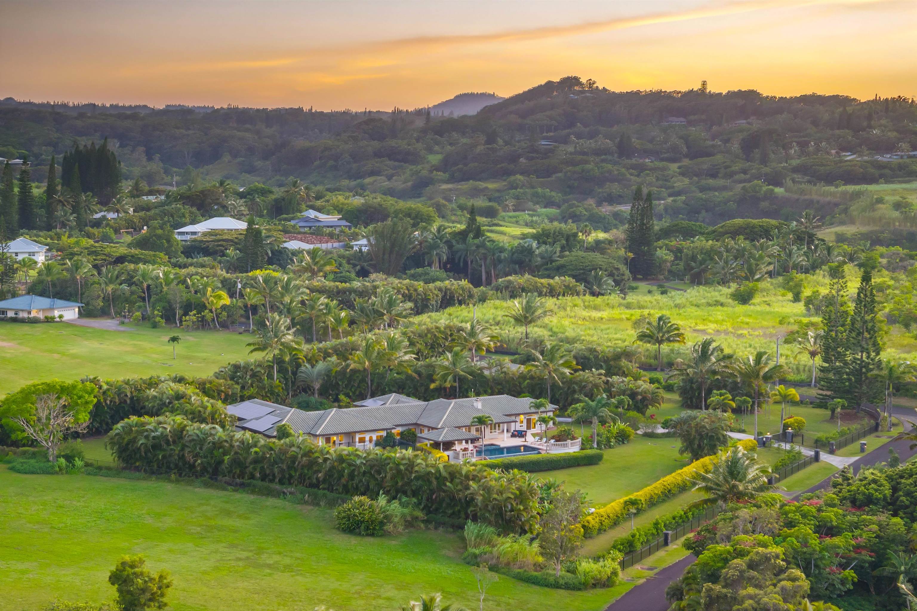 20  Kapuaimilia Pl , Haiku home - photo 38 of 50